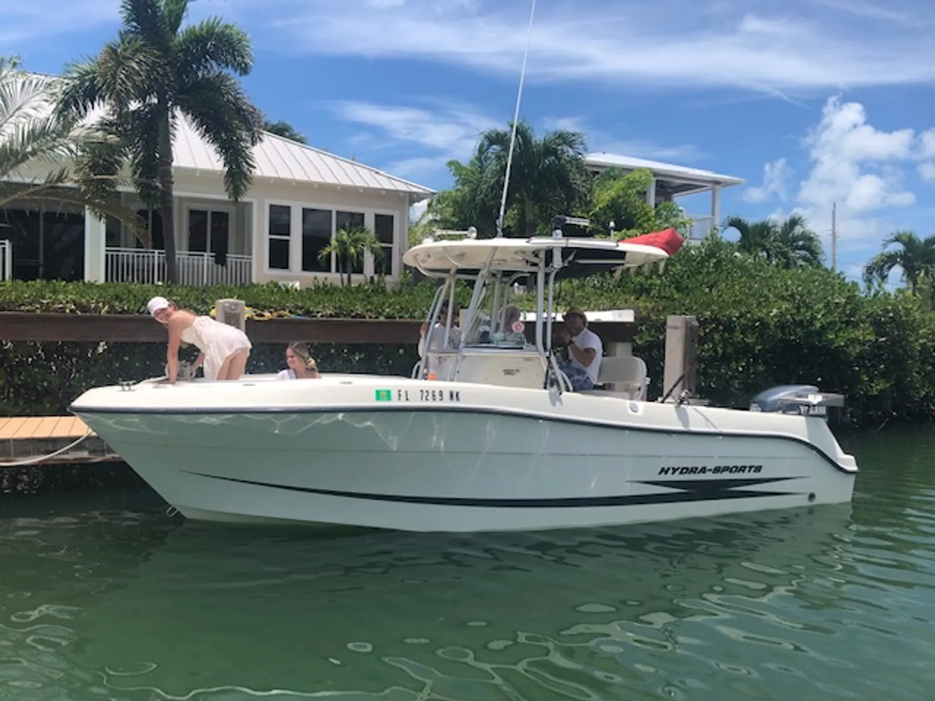 Hydrasports Boats 2200 Vector CC w/F250 TX in Coral Gables, FL — photo 9