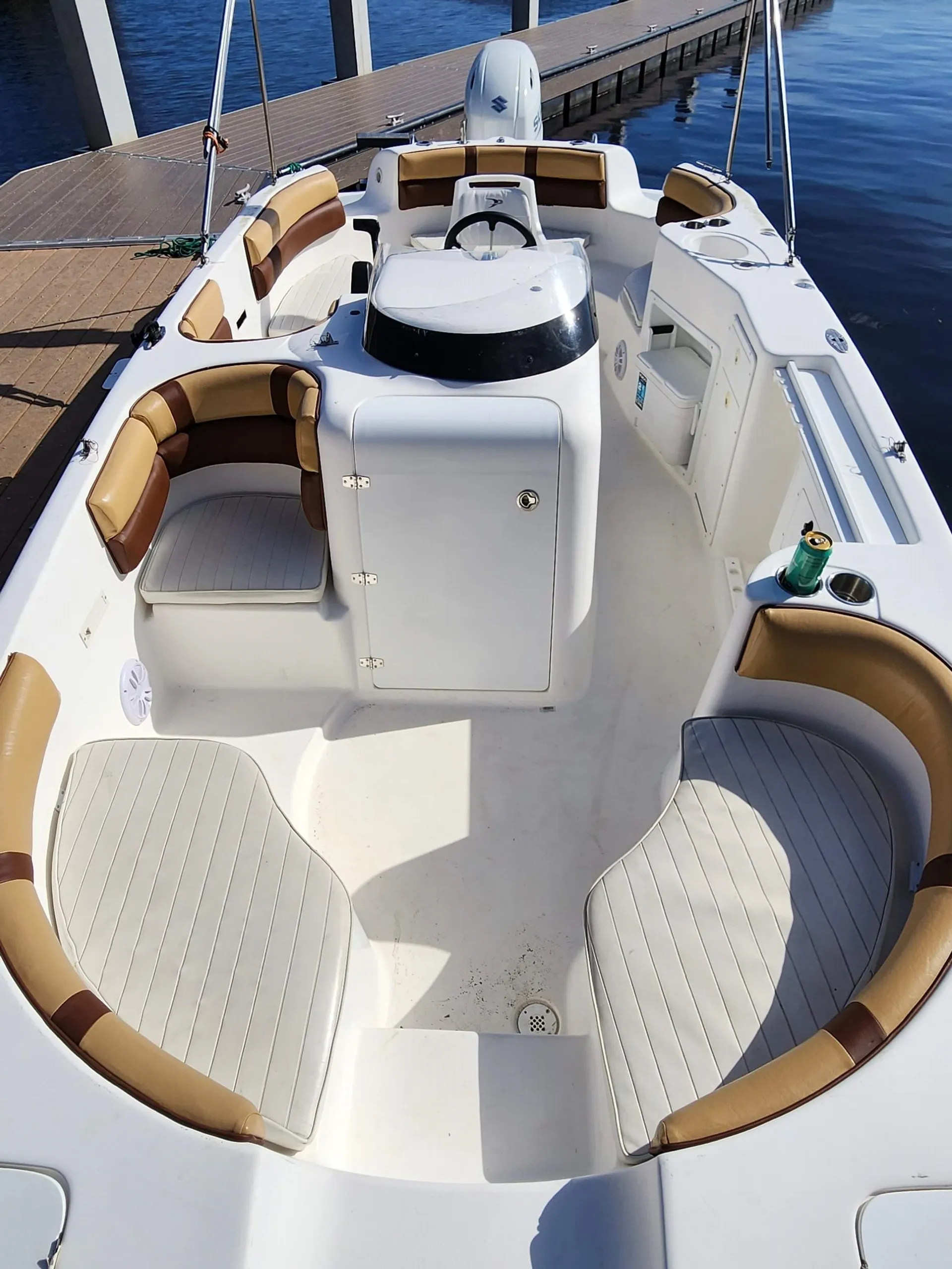 22ft Cobia, Great family/fishing/tubing boat 10ppl Capacity