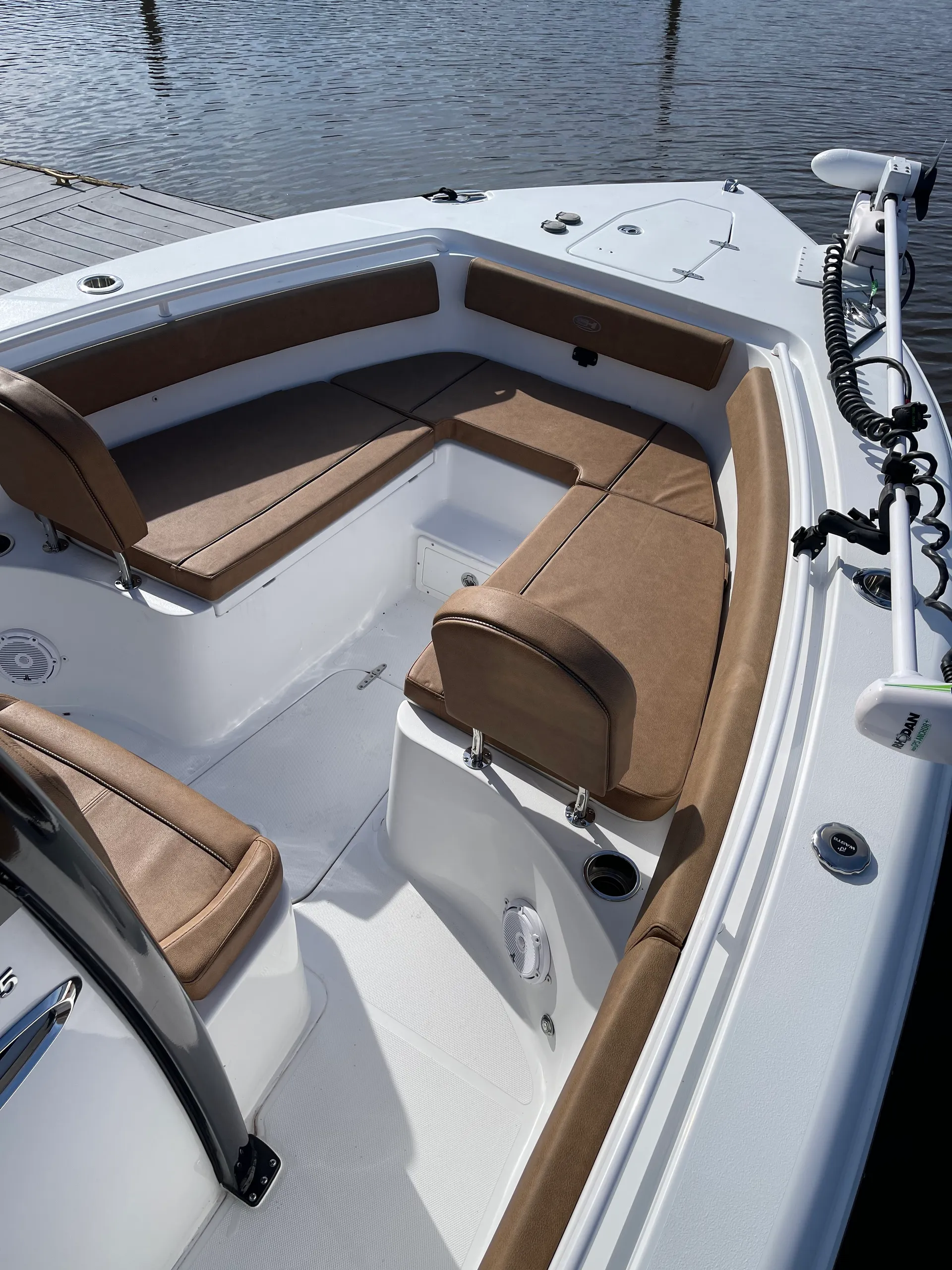26' center console - Island hopping, trips to dining and sunsets