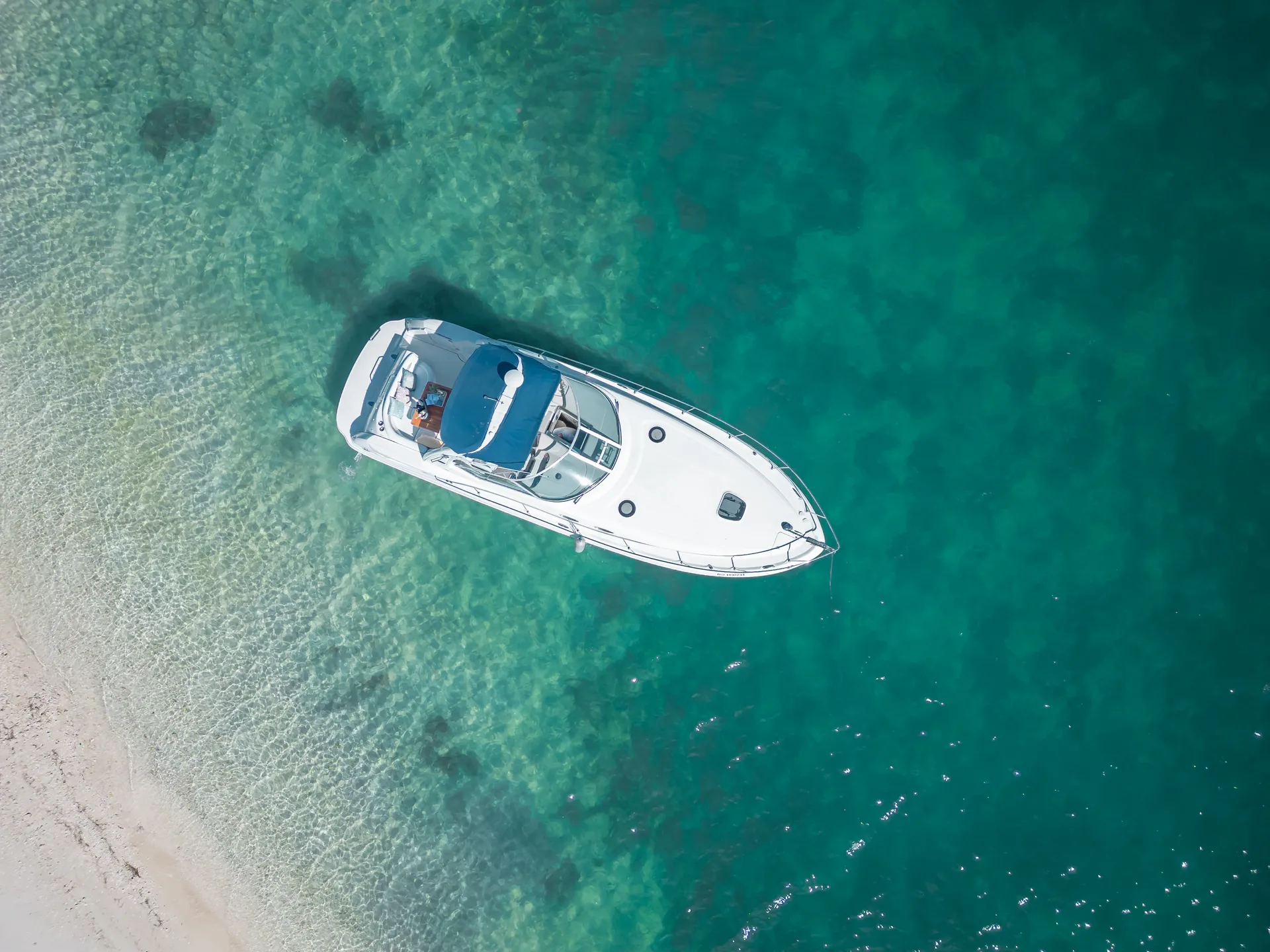 Sea Ray Boats 38 Sundancer in Miami, FL — photo 3