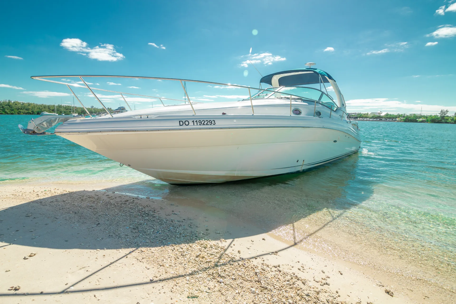 Sea Ray Boats 38 Sundancer in Miami, FL — photo 6