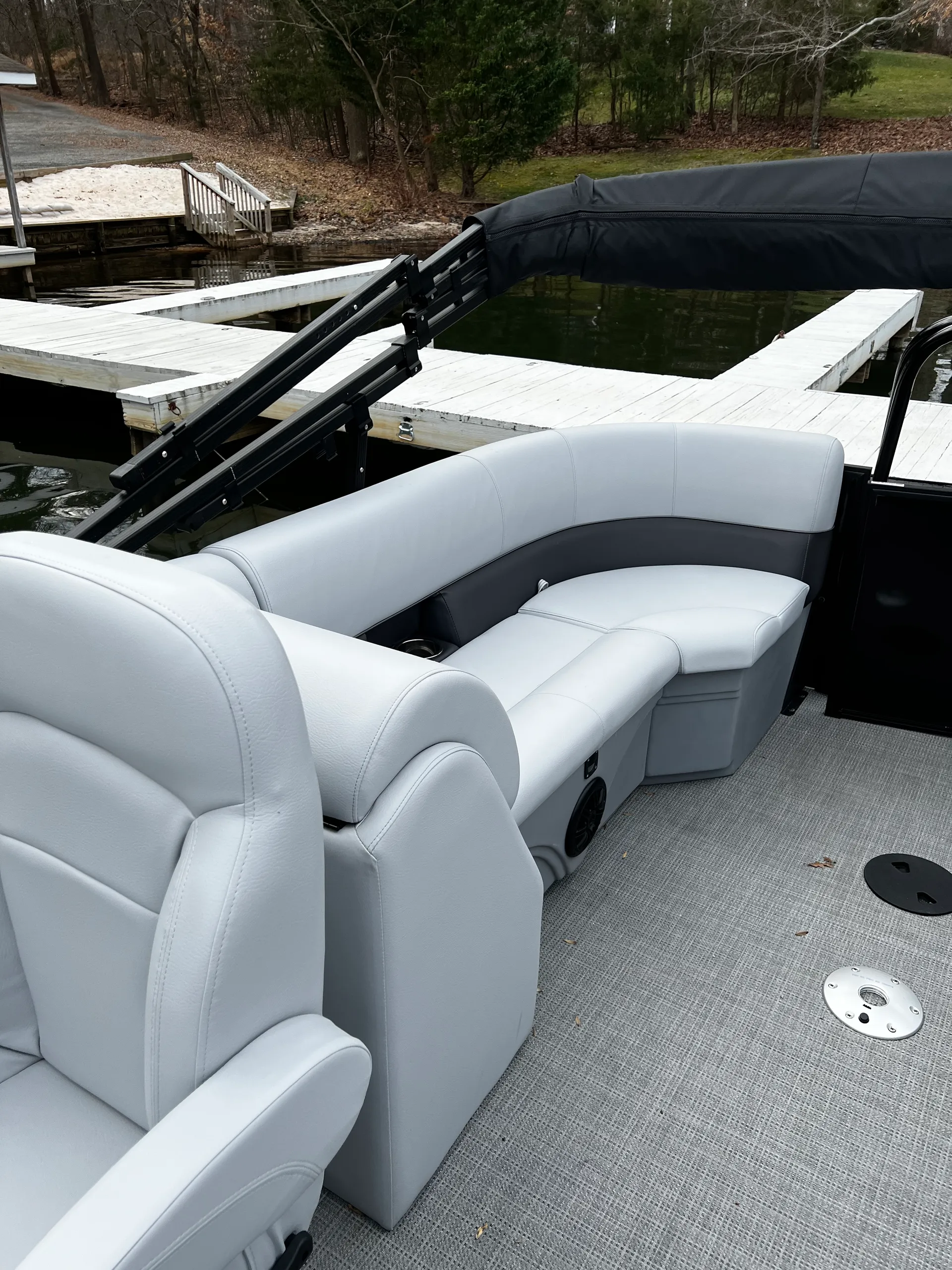 Encore Bentley 220 Navigator in Bumpass, VA — photo 4