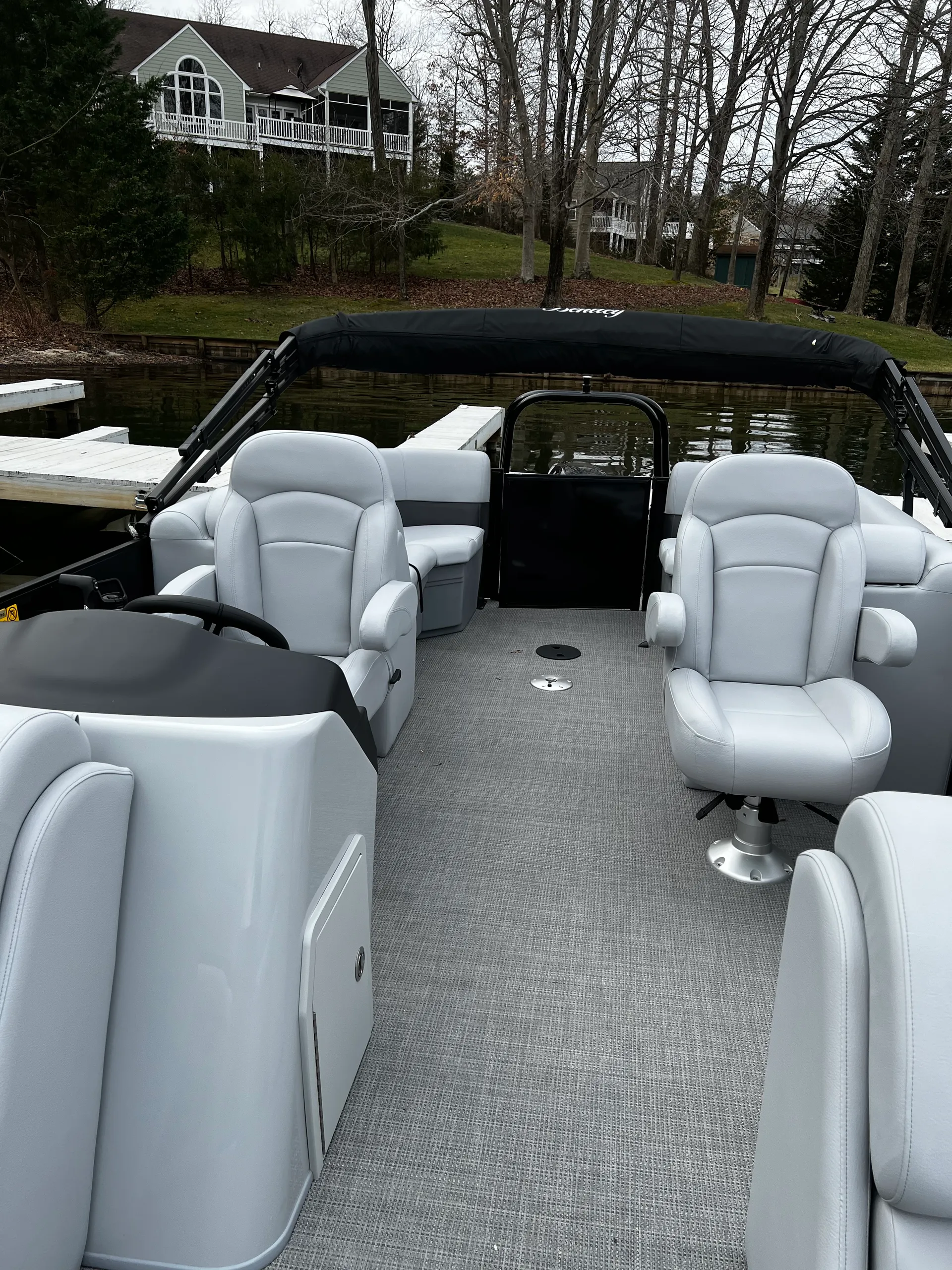 Encore Bentley 220 Navigator in Bumpass, VA — photo 3