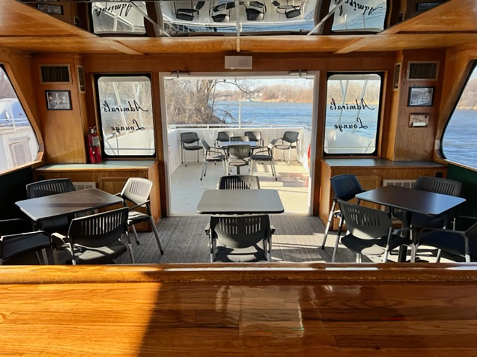 Tiki Chic Yacht Chicago for 40-120 Guests with Beverage Package