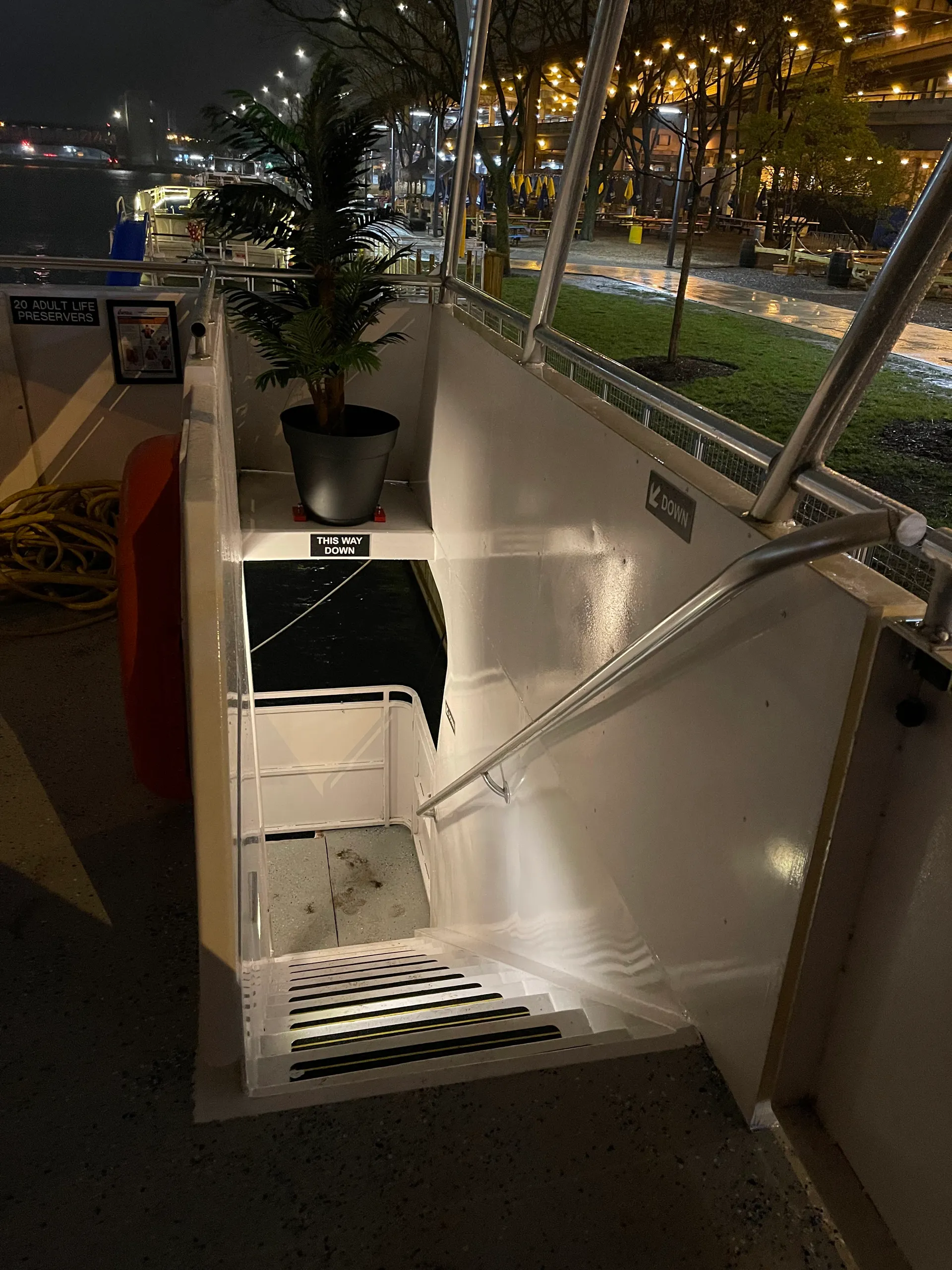 Tiki Chic Yacht Chicago for 40-120 Guests with Beverage Package