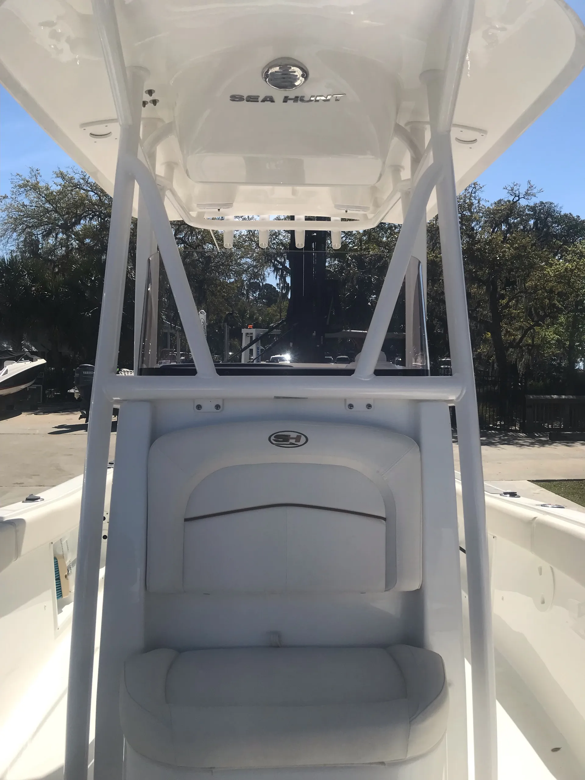 Super Clean/Like New 2021 21ft  Sea Hunt -219 Ultra