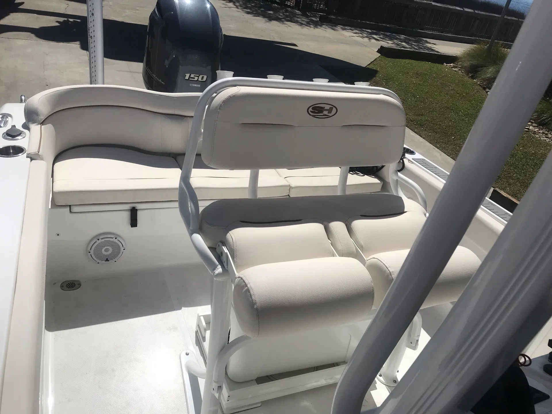 Super Clean/Like New 2021 21ft  Sea Hunt -219 Ultra