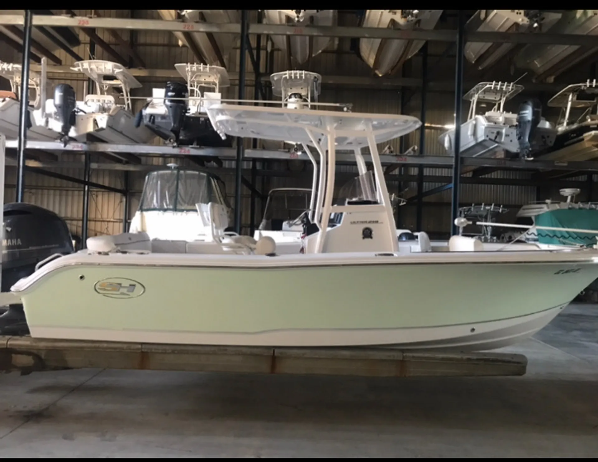 Super Clean/Like New 2021 21ft  Sea Hunt -219 Ultra