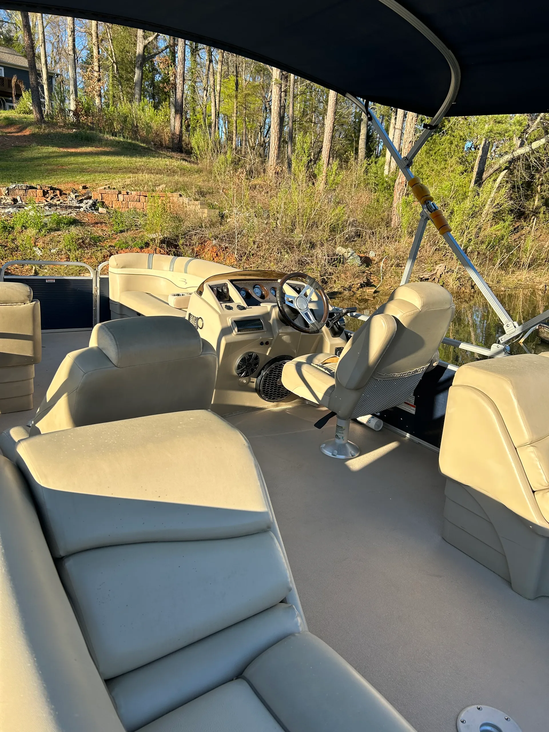 Bennington Marine 2250GSR in Lake Wylie, SC — photo 4