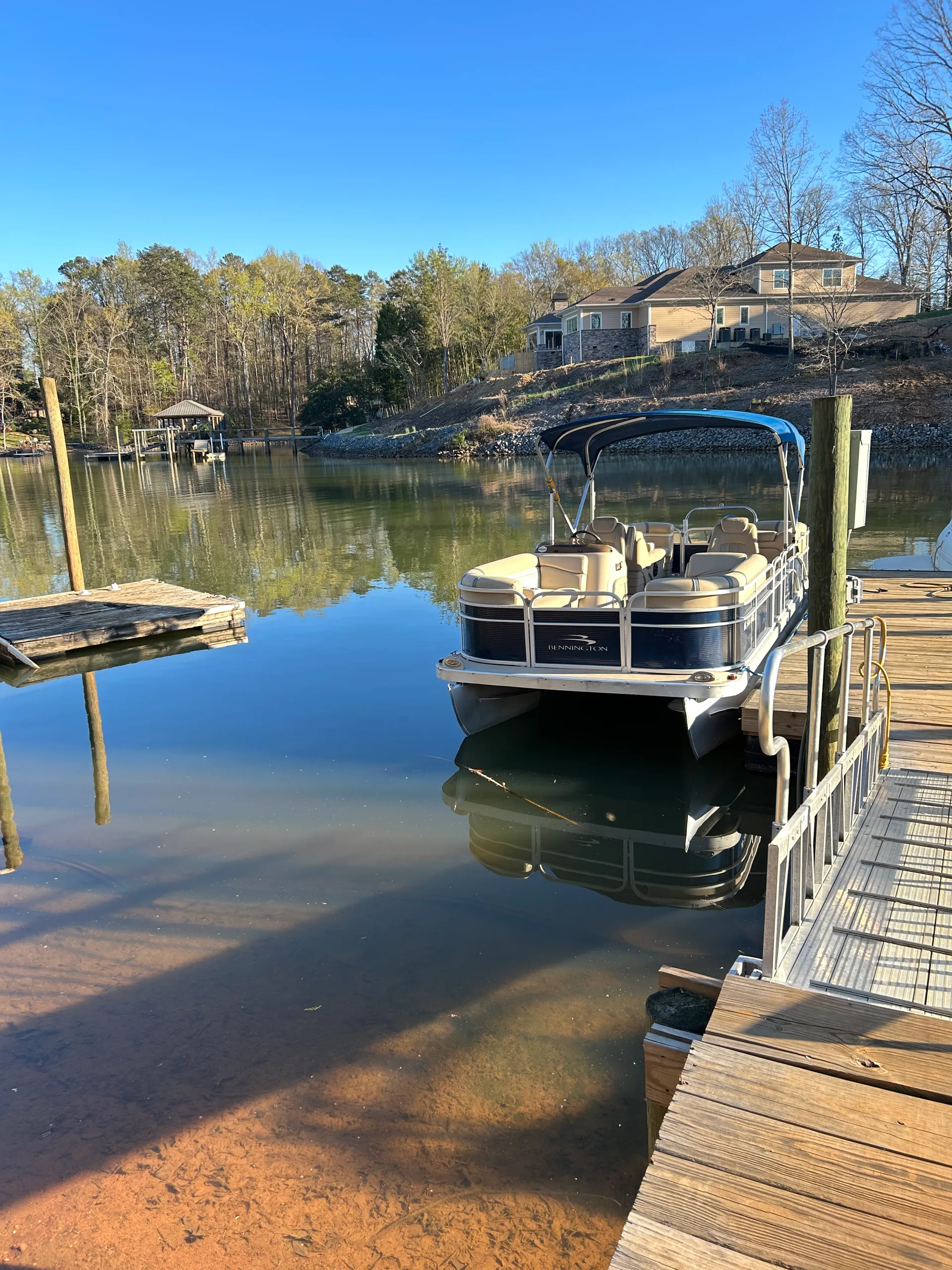 Bennington Marine 2250GSR in Lake Wylie, SC — photo 3