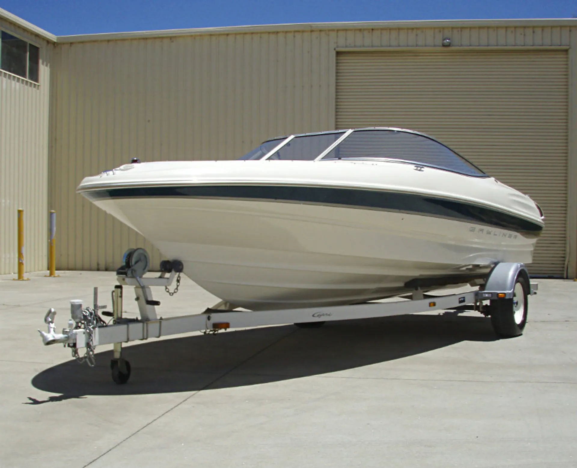 Bayliner 2050 Capri BR  in El Dorado Hills, CA — photo 2