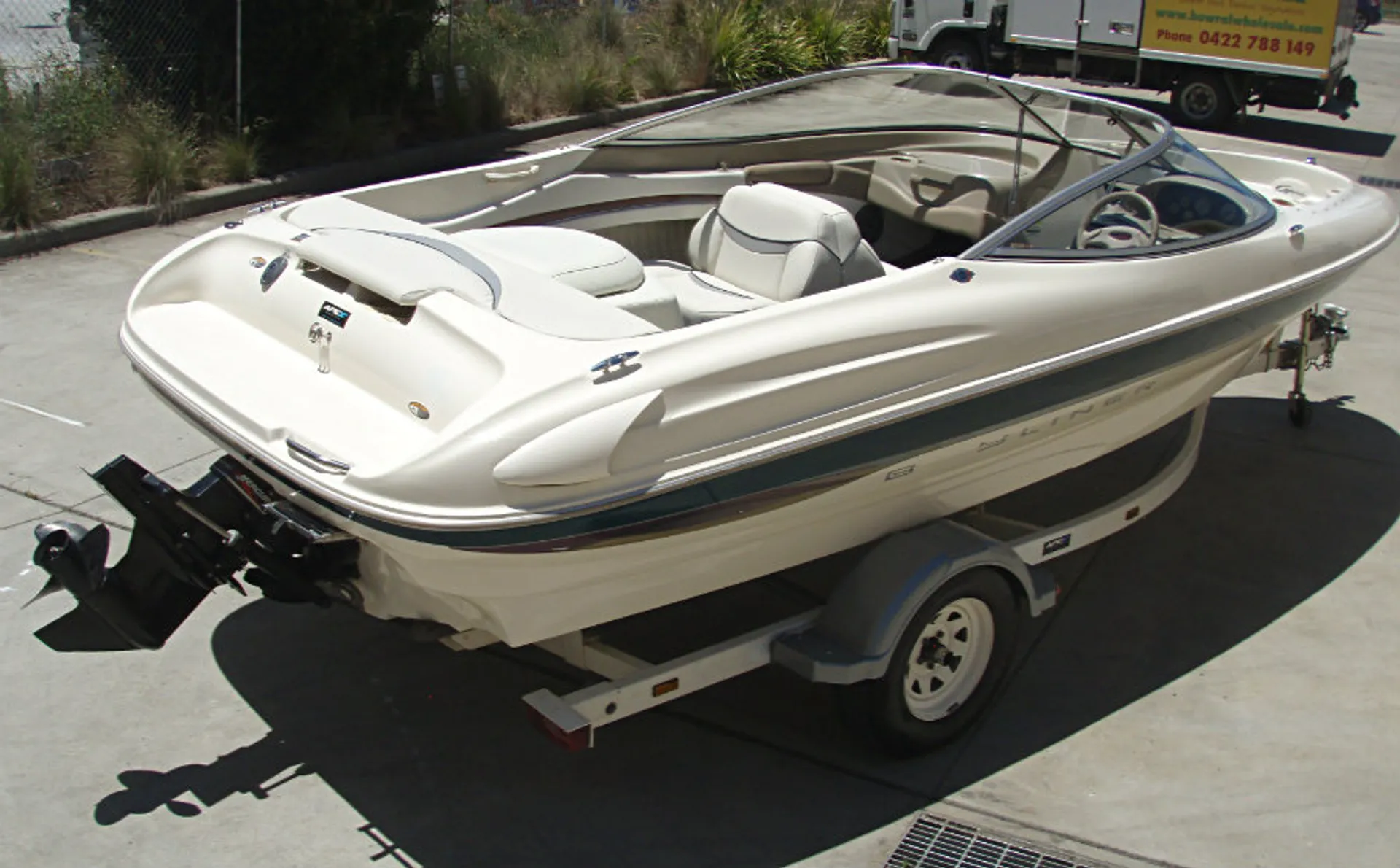 Bayliner 2050 Capri BR  in El Dorado Hills, CA — photo 3