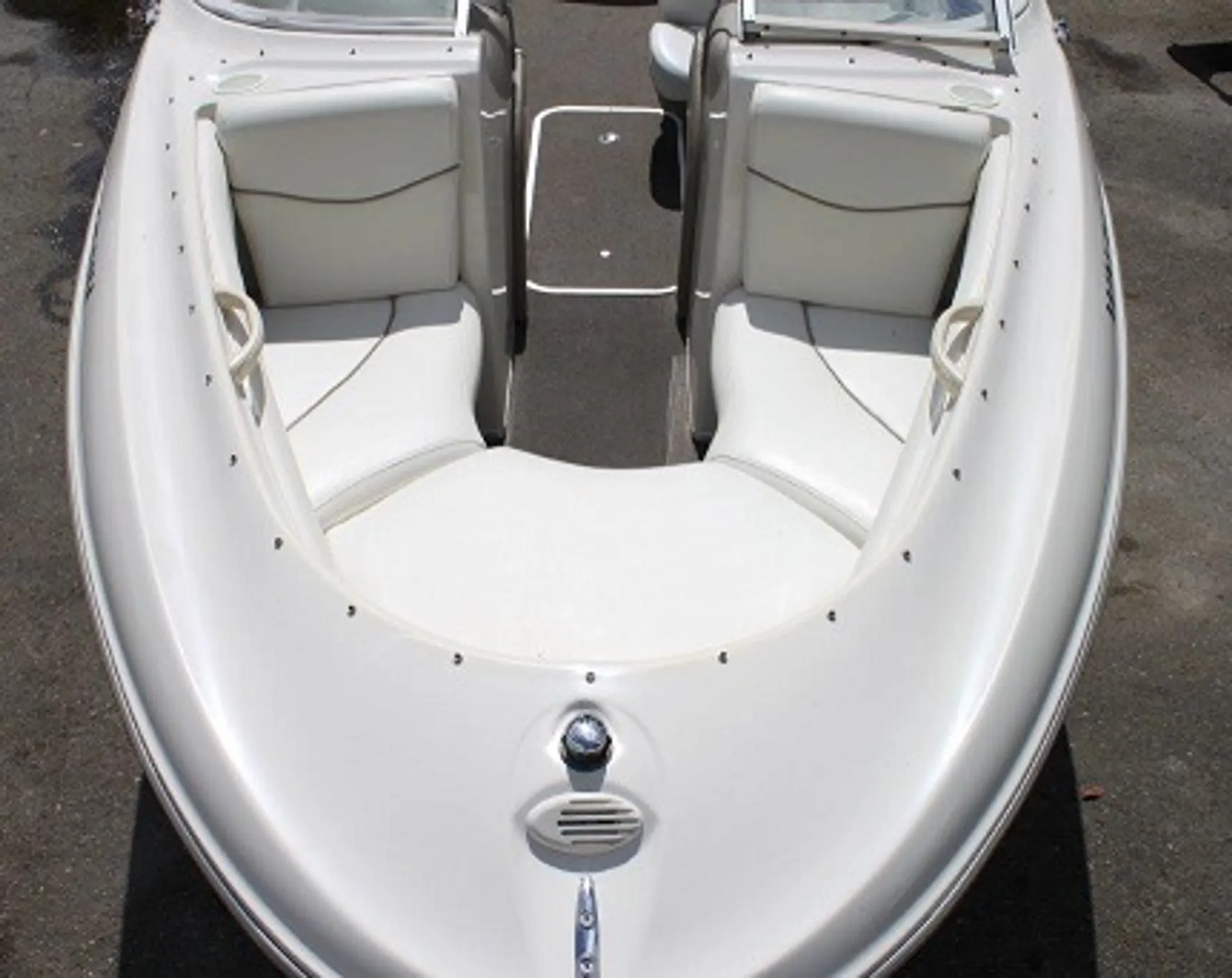 Bayliner 2050 Capri BR  in El Dorado Hills, CA — photo 4