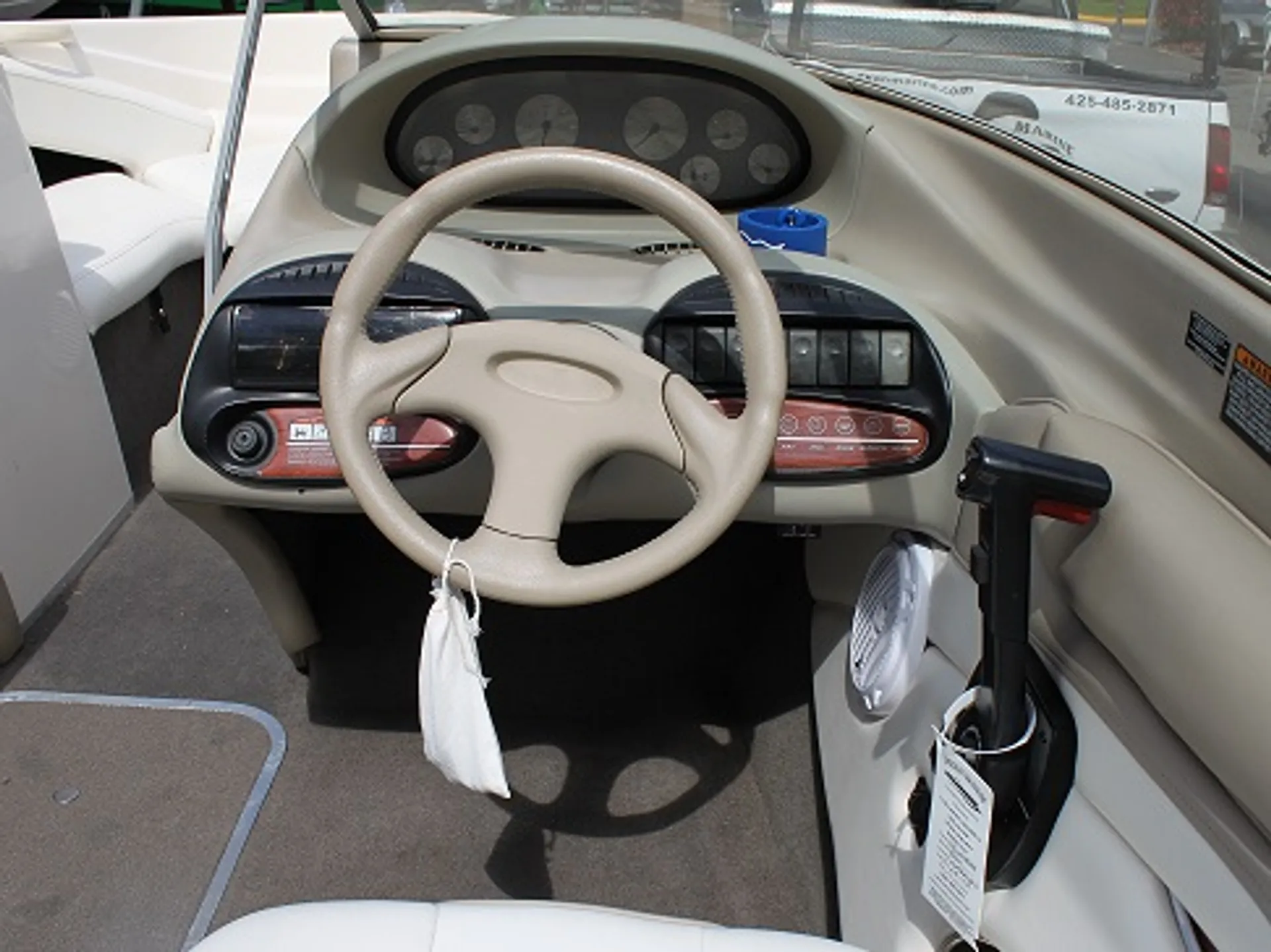 Bayliner 2050 Capri BR  in El Dorado Hills, CA — photo 6