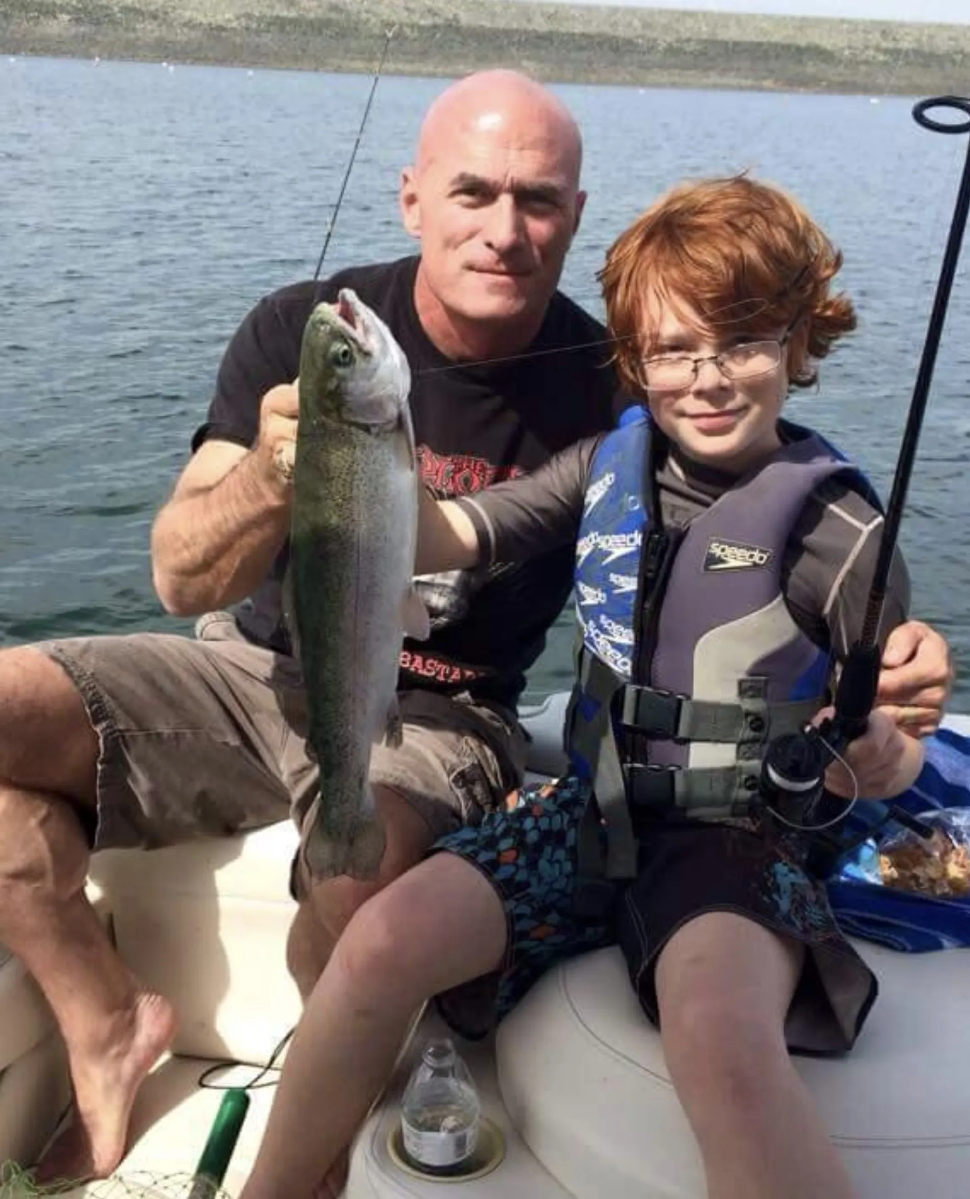 Sacramento Area FUN! Tubing, Wakeboarding, Cruising, Fishing 