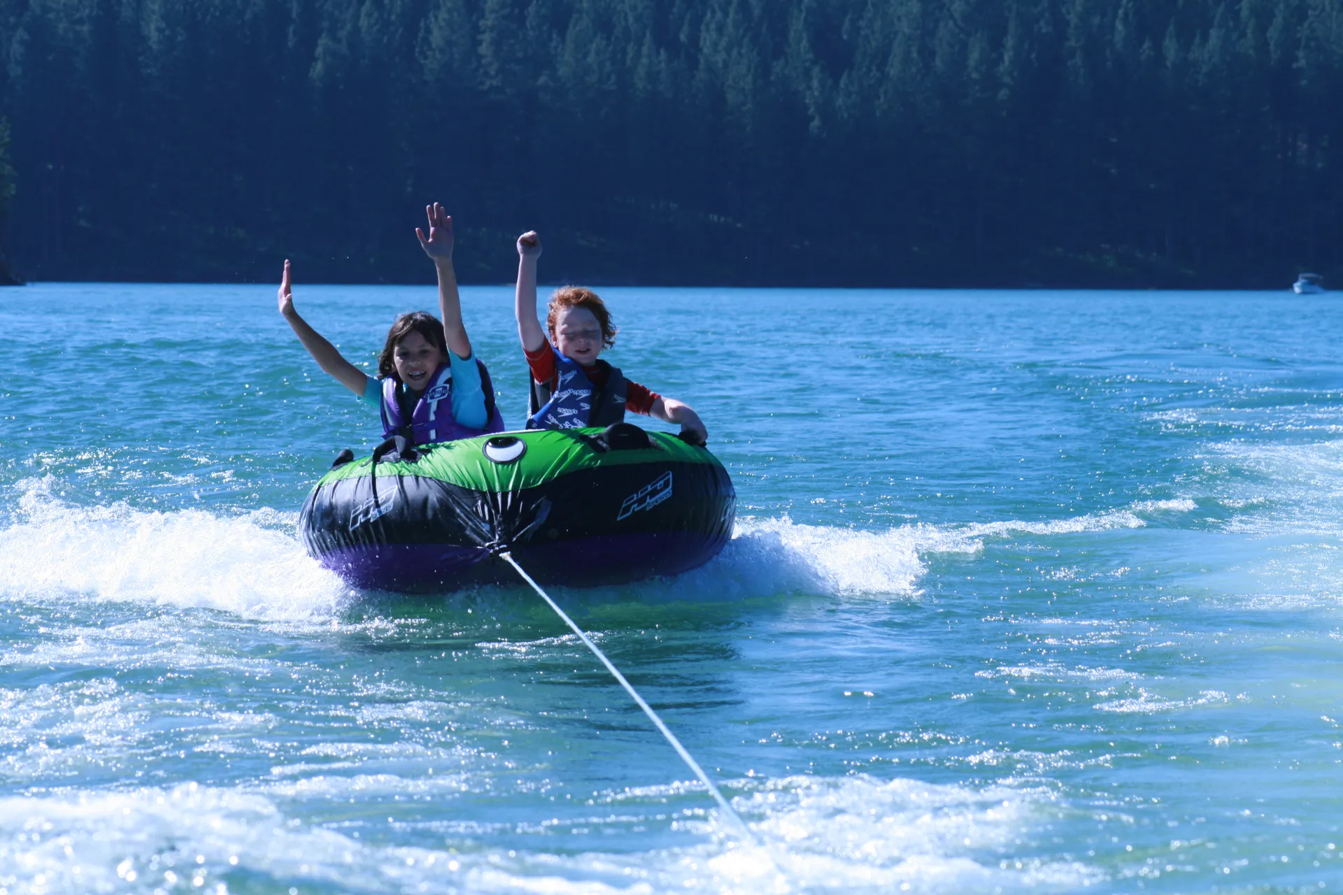 Sacramento Area FUN! Tubing, Wakeboarding, Cruising, Fishing 