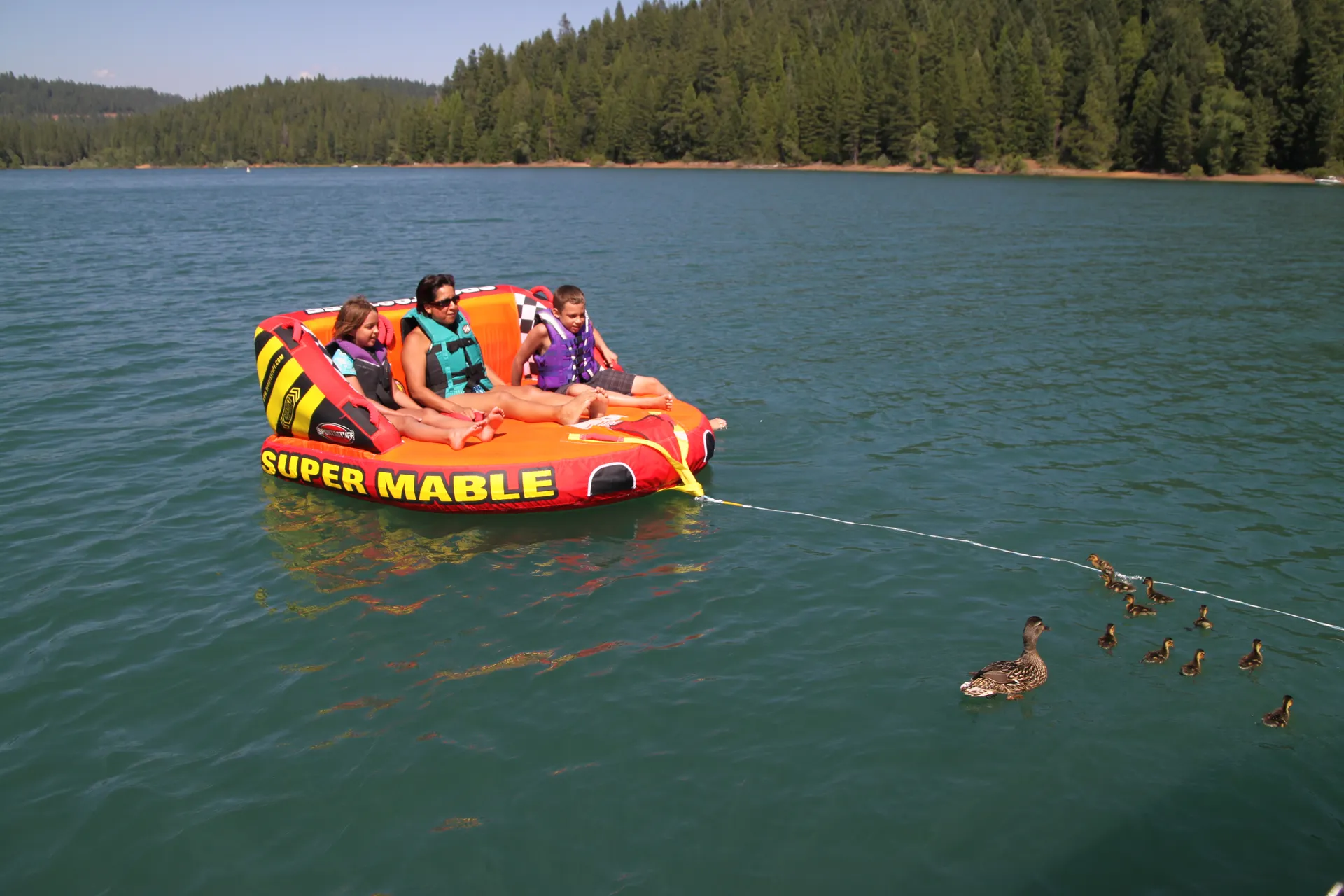 Sacramento Area FUN! Tubing, Wakeboarding, Cruising, Fishing 