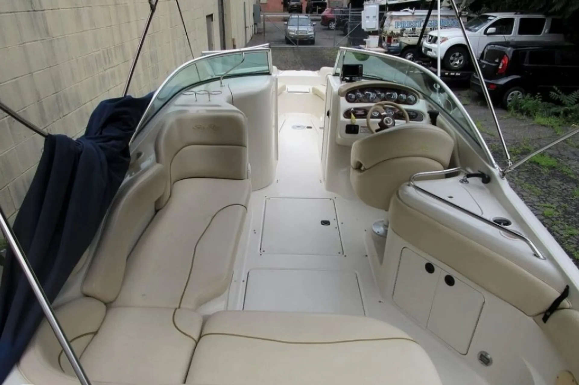 SEA RAY BOATS 240 SUNDECK in San Diego, CA — photo 4