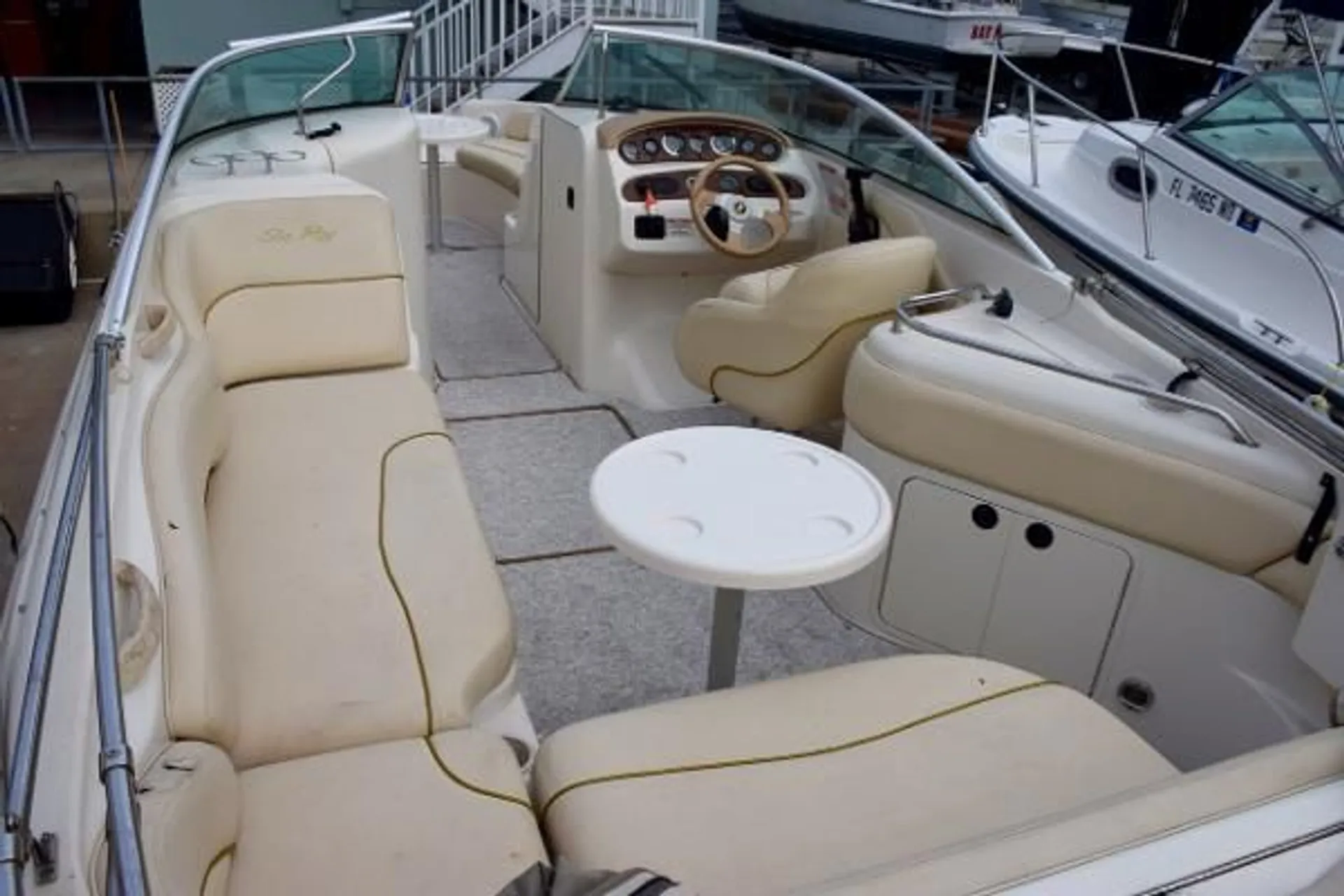 SEA RAY BOATS 240 SUNDECK in San Diego, CA — photo 2