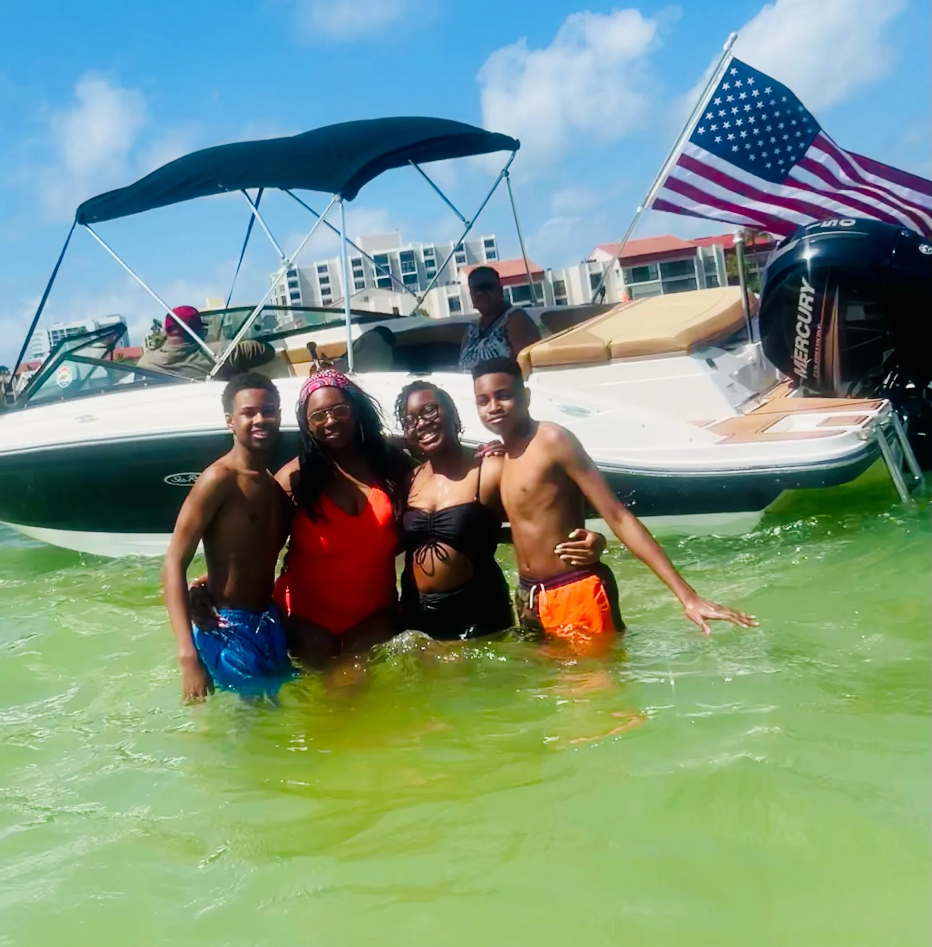 Sea Ray SPX 210 (Captain & Fuel Included) 6 passengers max