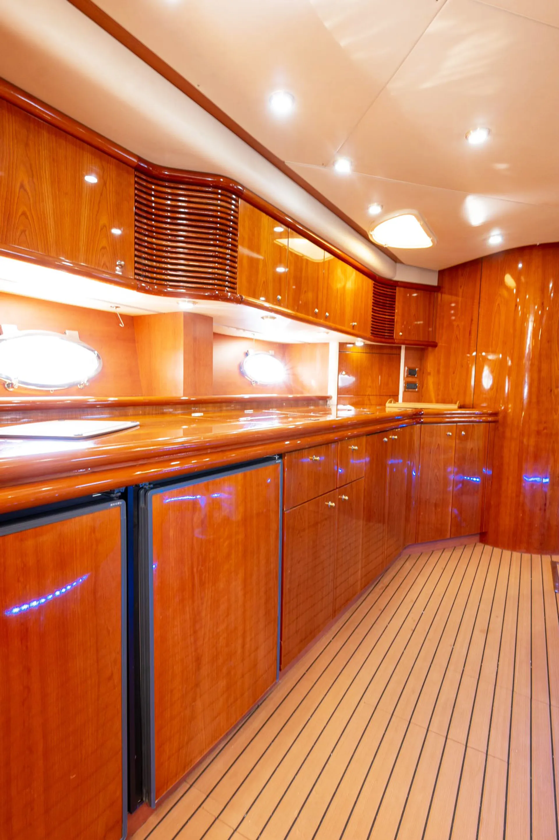 62' Luxury Sport Yacht in Miami