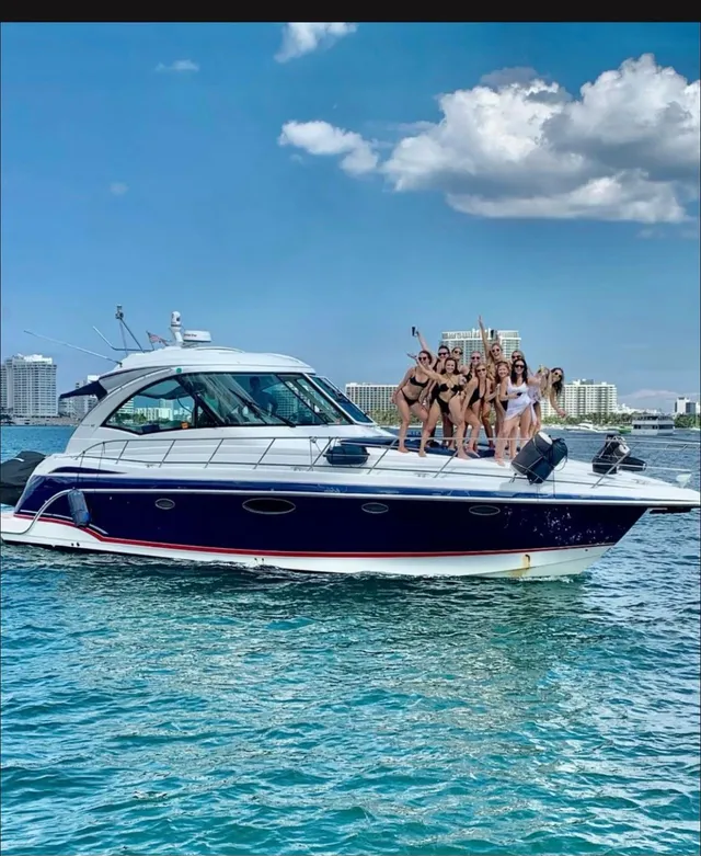 Rent a FORMULA BY THUNDERBIRD cruiser in Hollywood, FL near me