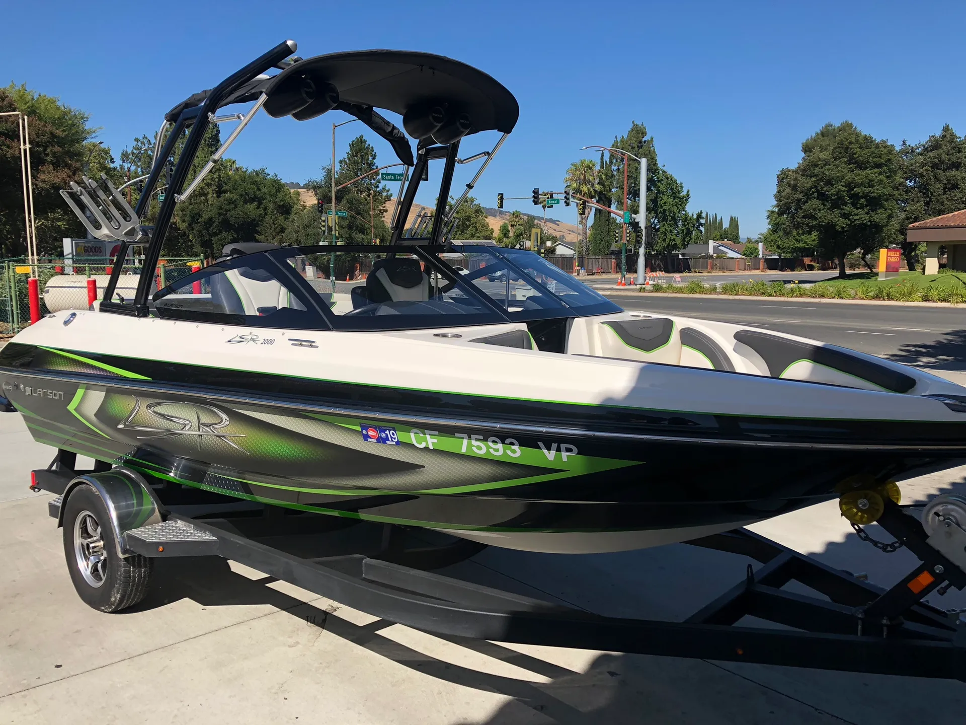 Larson Boats LSR 2000  in Roseville, CA — photo 4