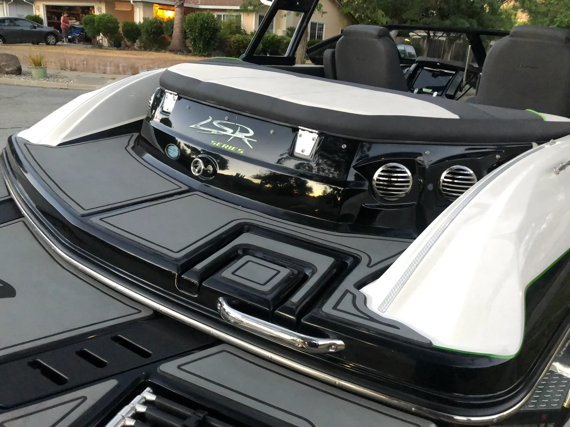 Larson Boats LSR 2000  in Roseville, CA — photo 2