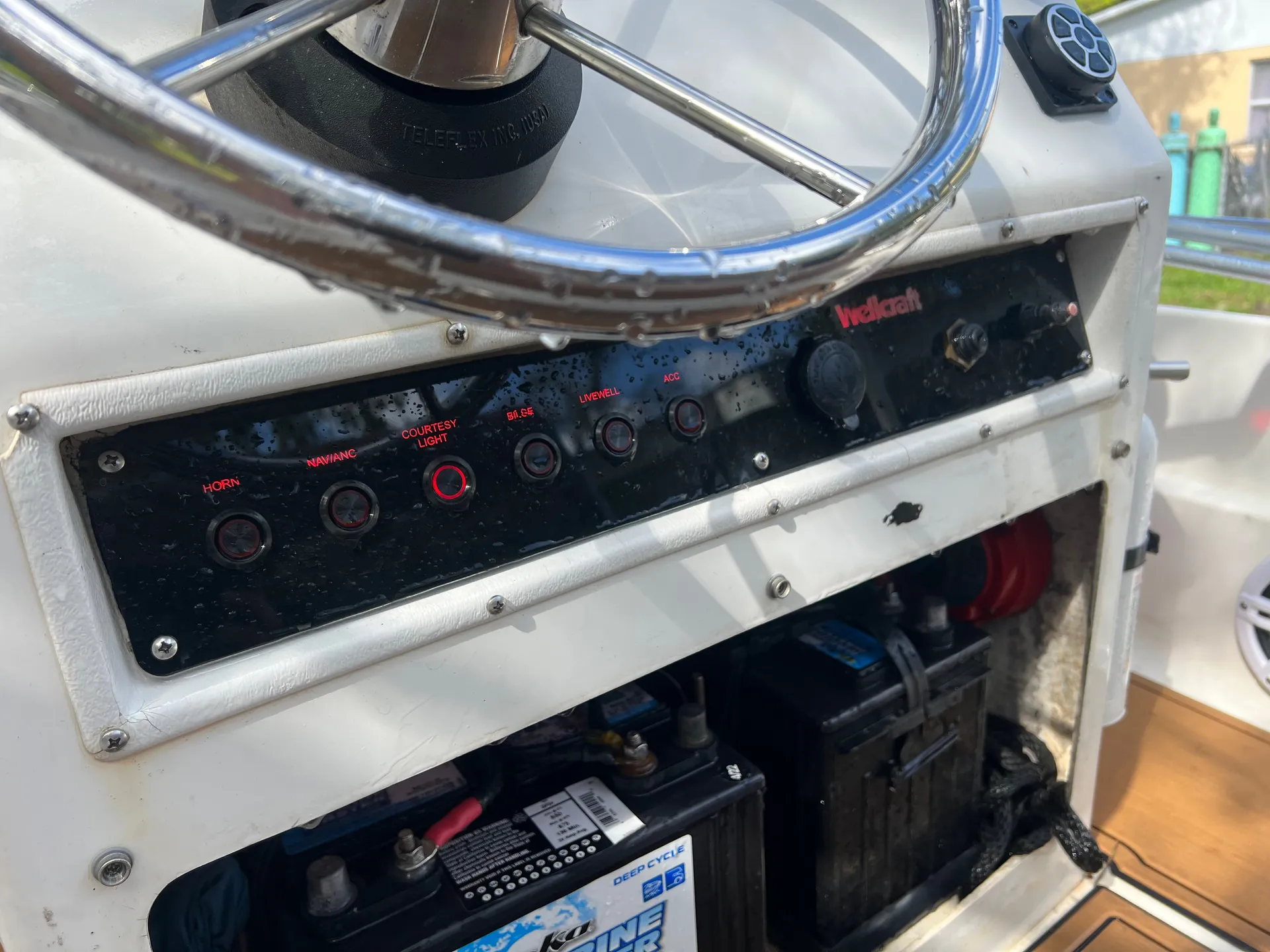 WELLCRAFT 160 FISHERMAN W/90HP OMC W/TRLR in Lakeland, FL — photo 6