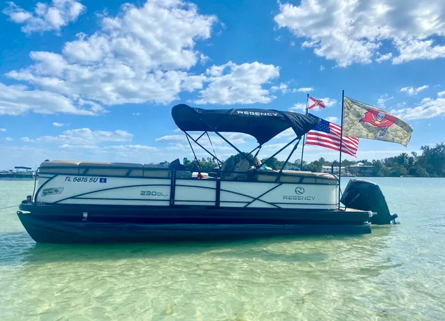 Rent a SUN TRACKER pontoon in Longboat Key, FL near me