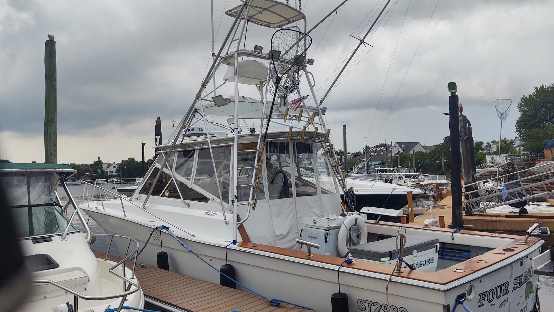 Ultimate Fishing trips in NY and NJ with 43ft Custom Viking Express 