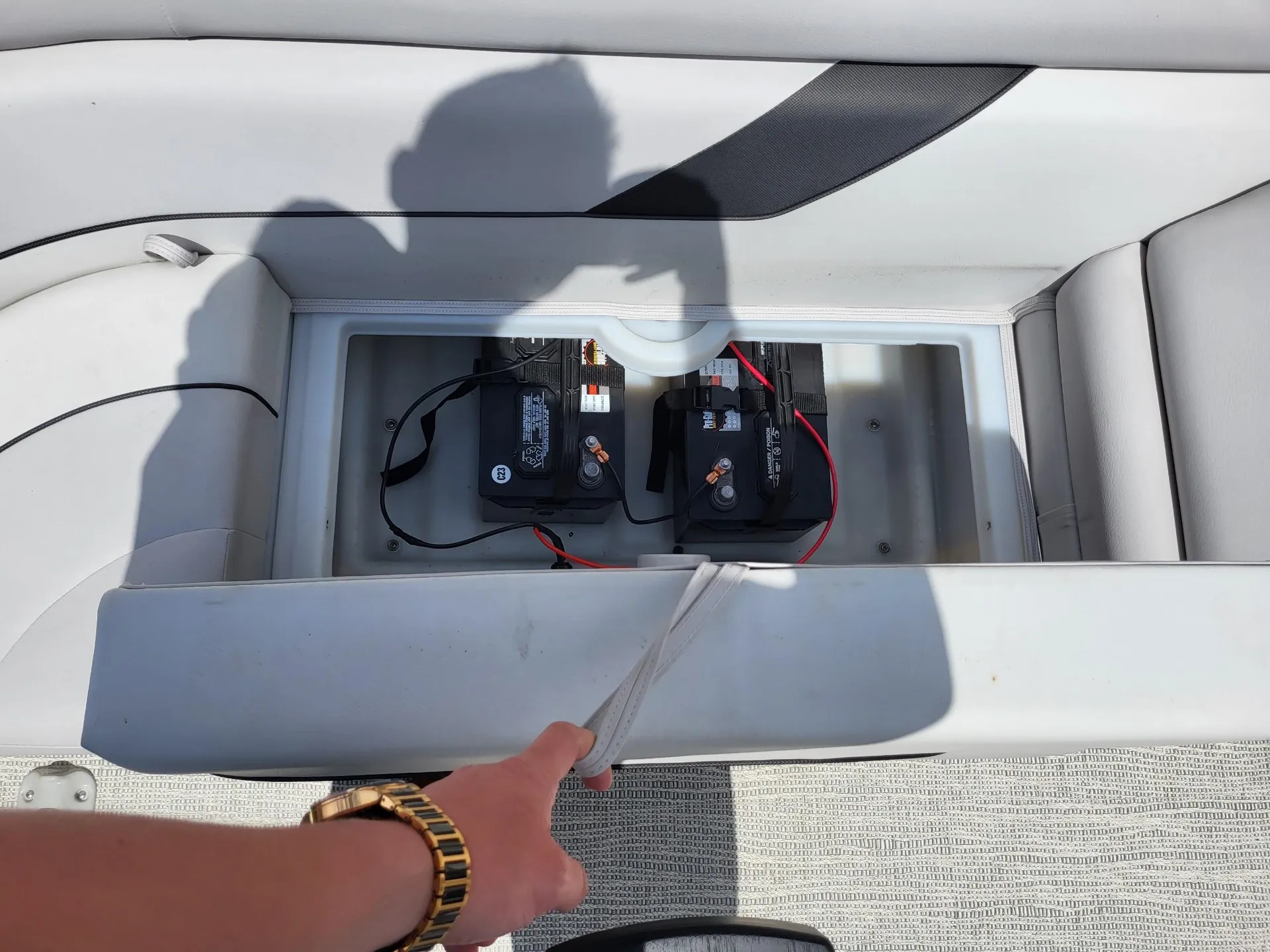 2022 Suncatcher 20RC/Best times on the water.