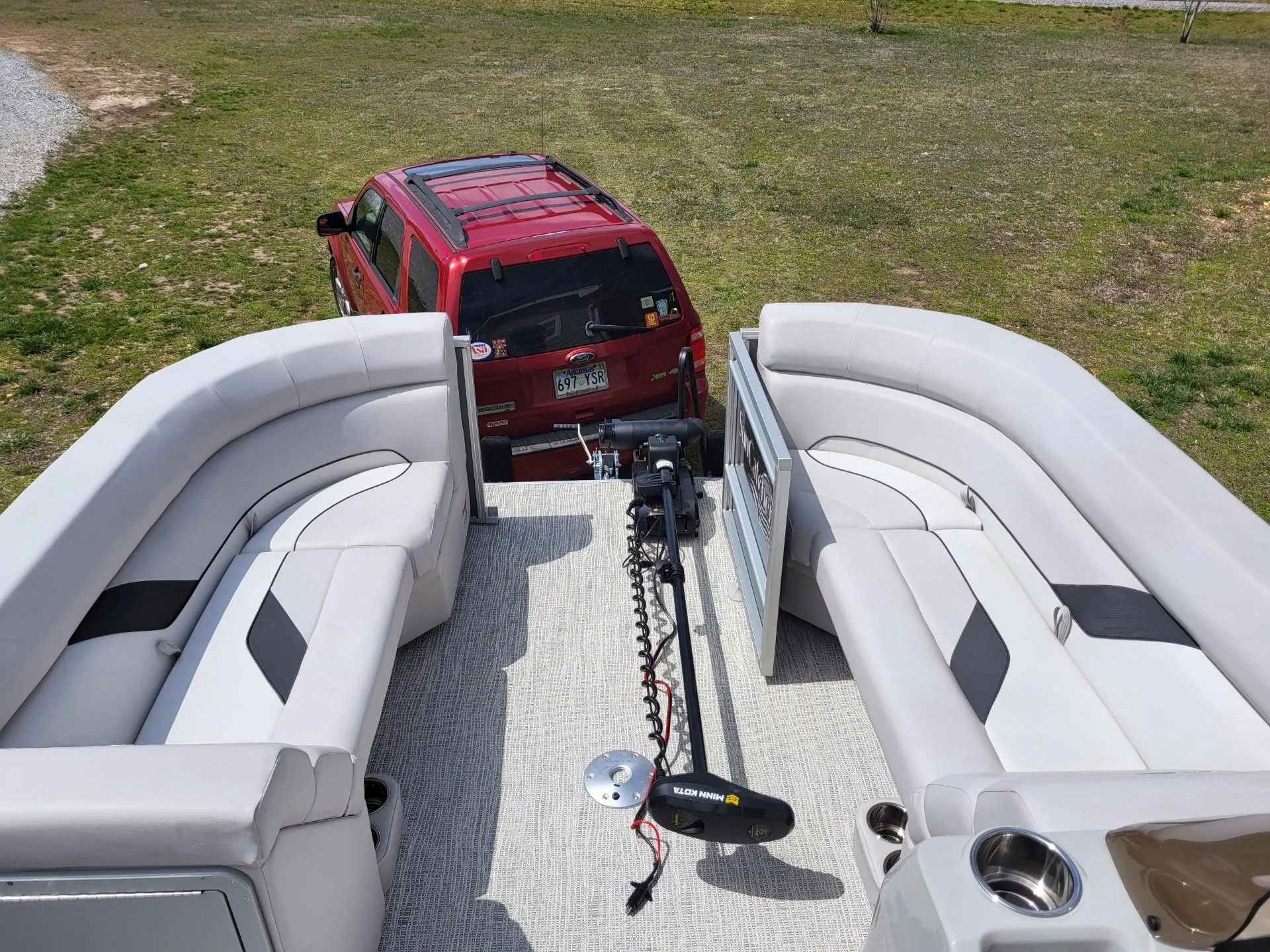 2022 Suncatcher 20RC/Best times on the water.
