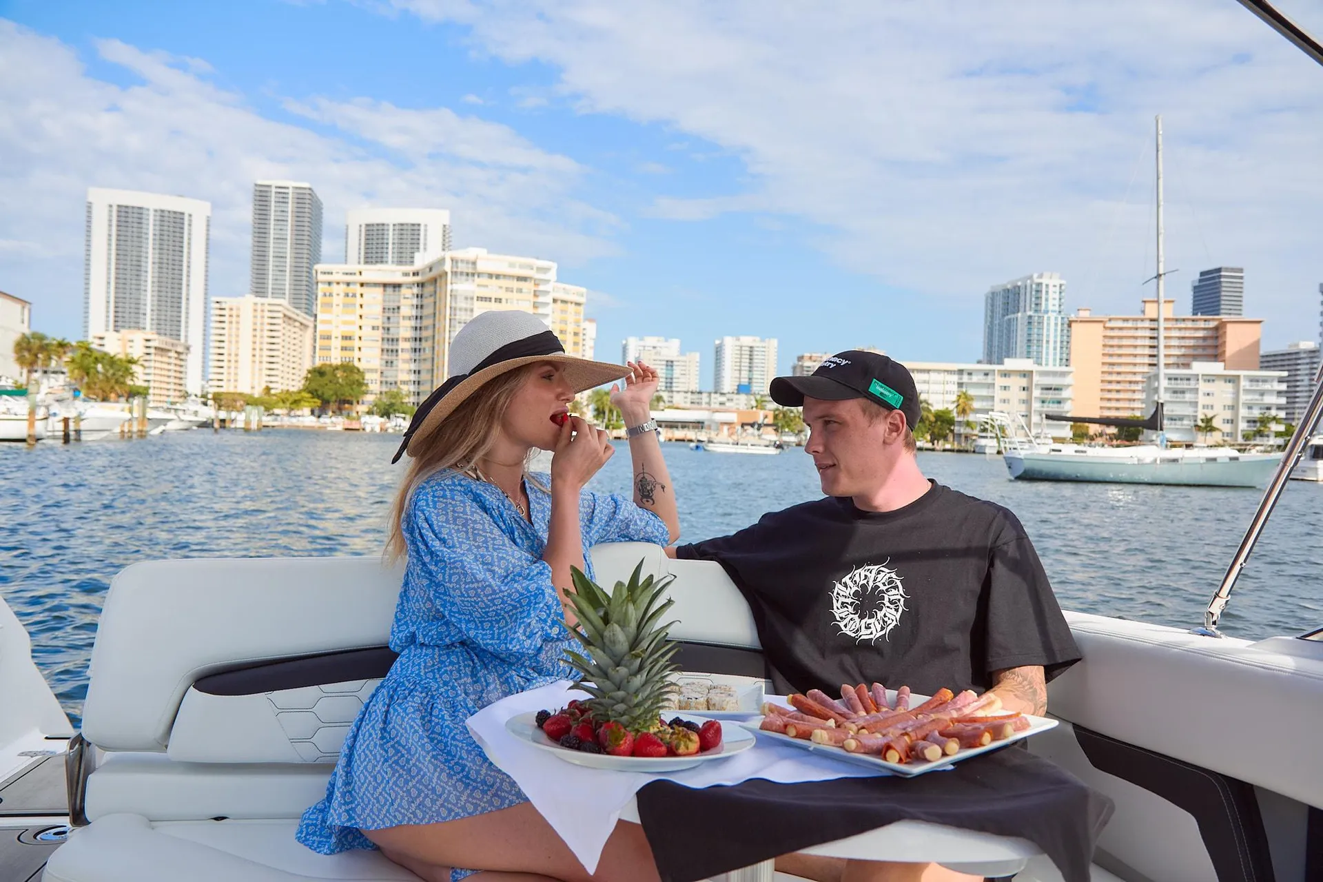 2022 Power boat with restroom. 