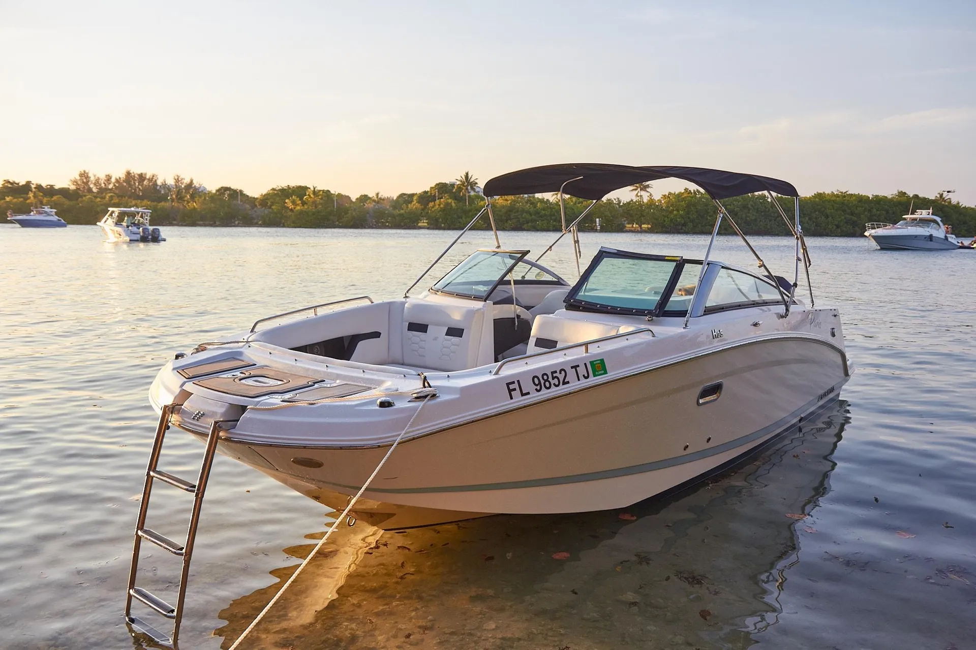 2022 Power boat with restroom. 