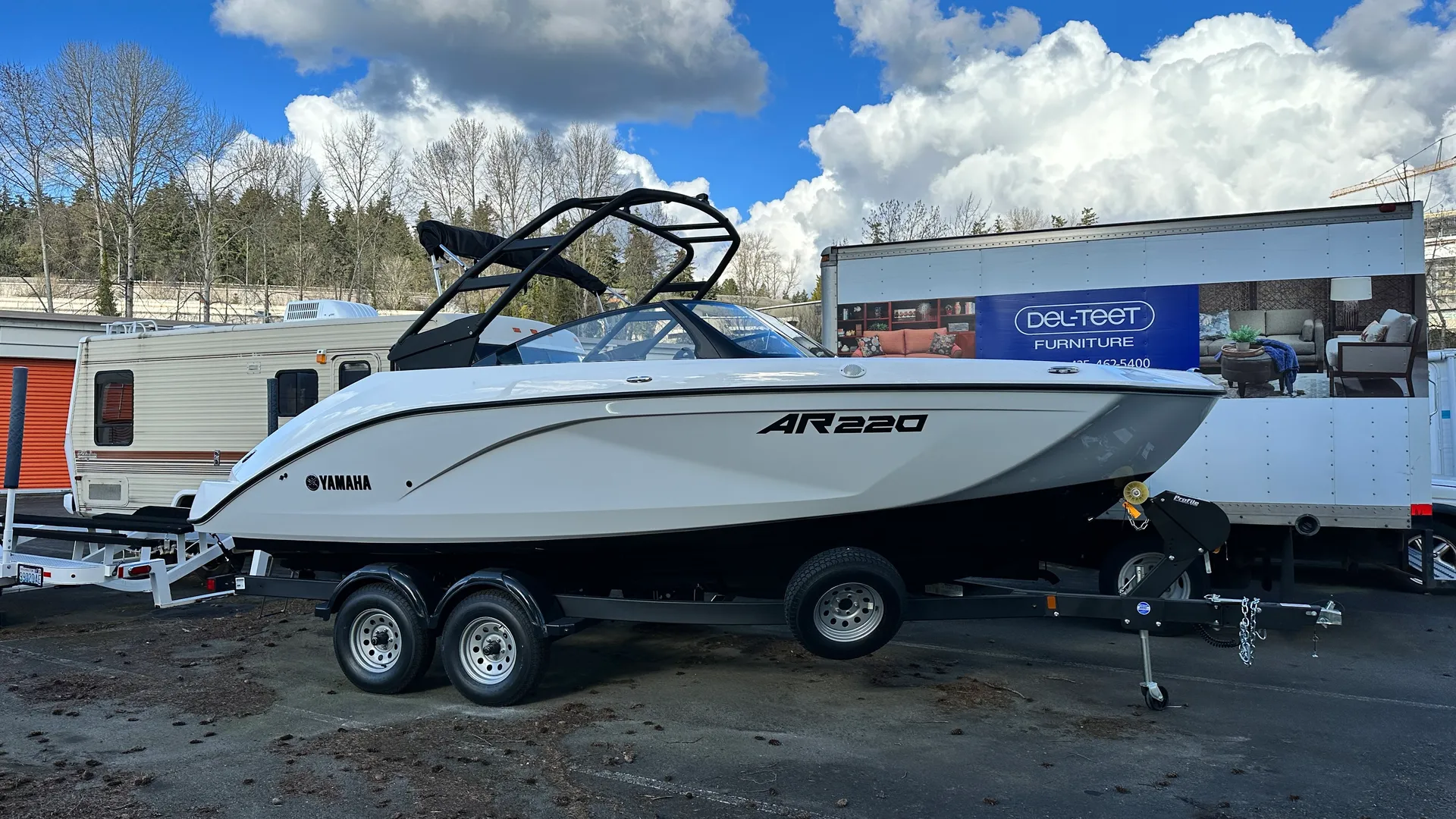 Lake Washington Explorer: Waterfront Mansions, City Views & Sunsets