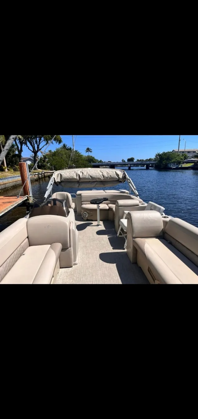 Rent a AVALON PONTOONS pontoon in Pompano Beach, FL near me