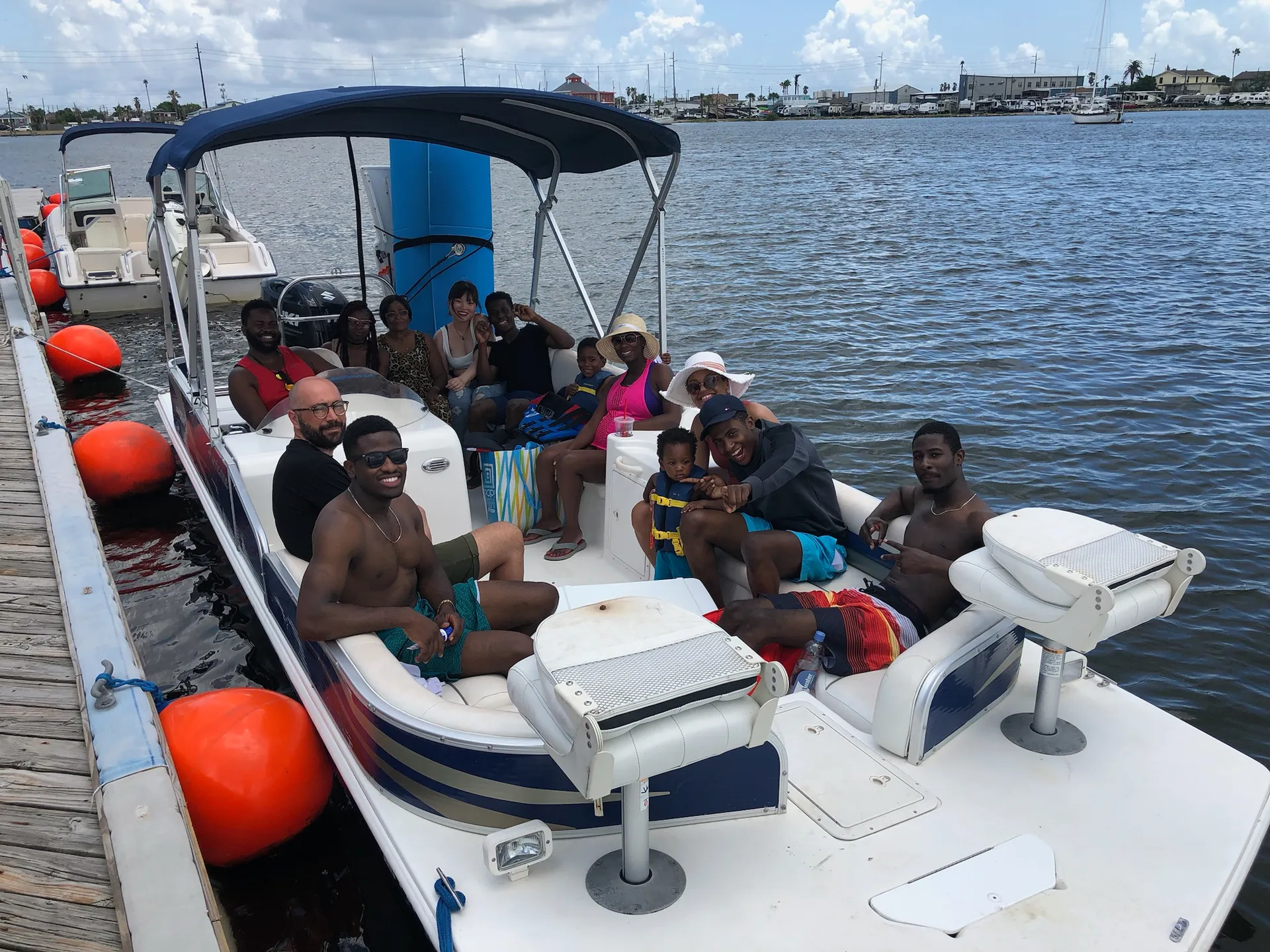 23ft Hurricane fundeck - 12 passenger