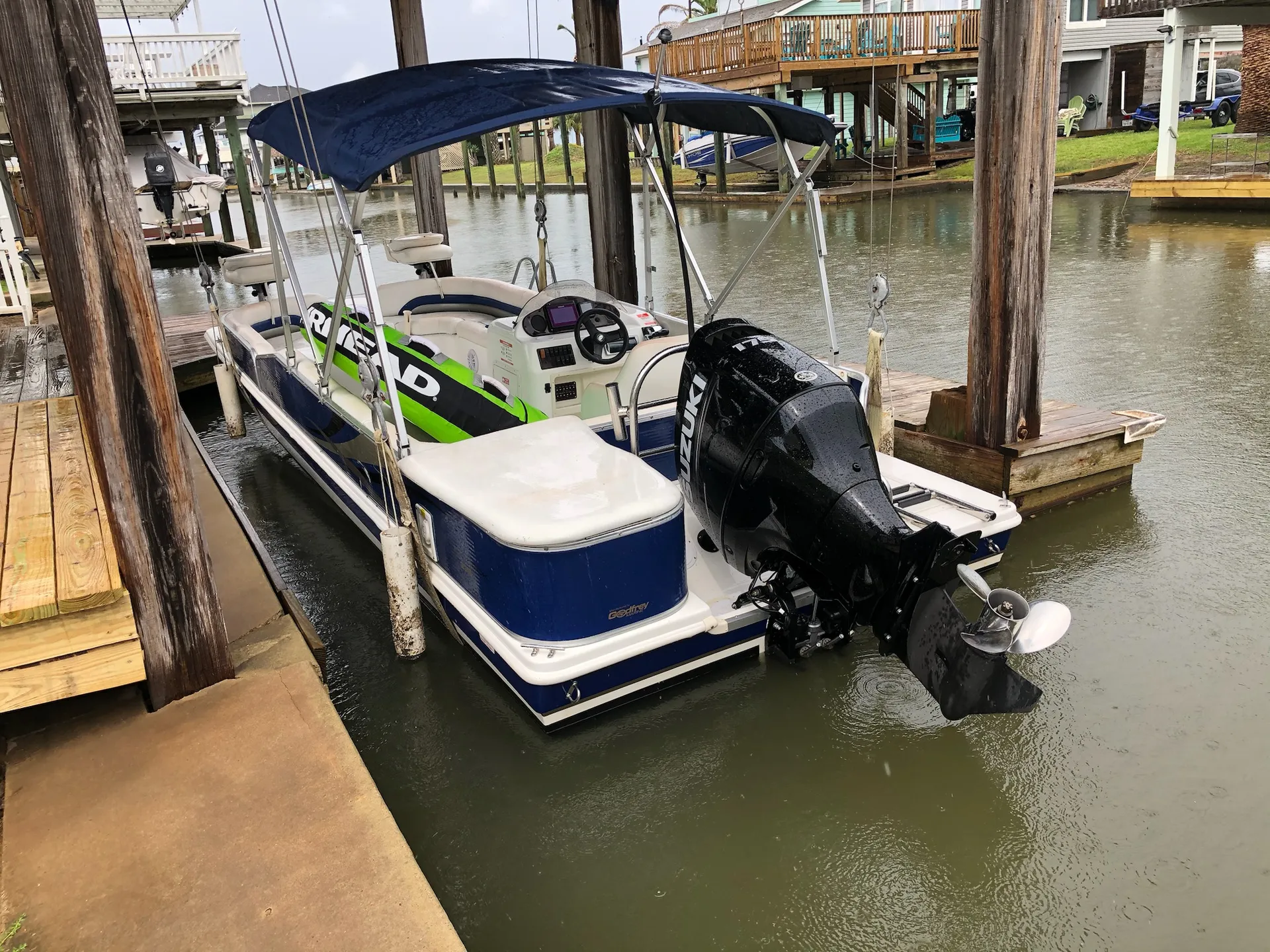 23ft Hurricane fundeck - 12 passenger