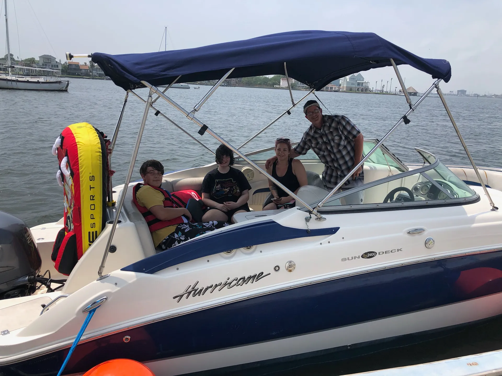 24ft Hurricane Sundeck - 250hp - 12 Passenger 