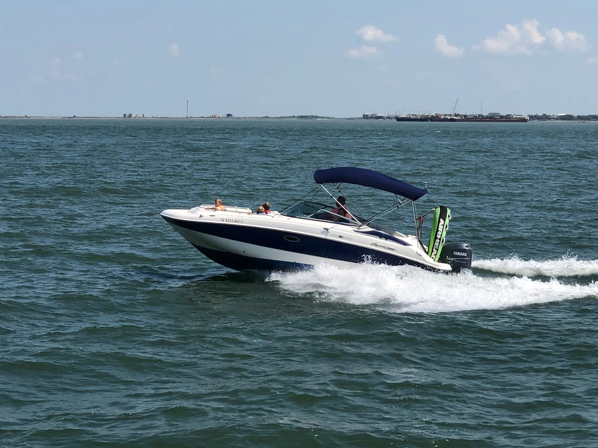 24ft Hurricane Sundeck - 250hp - 12 Passenger 