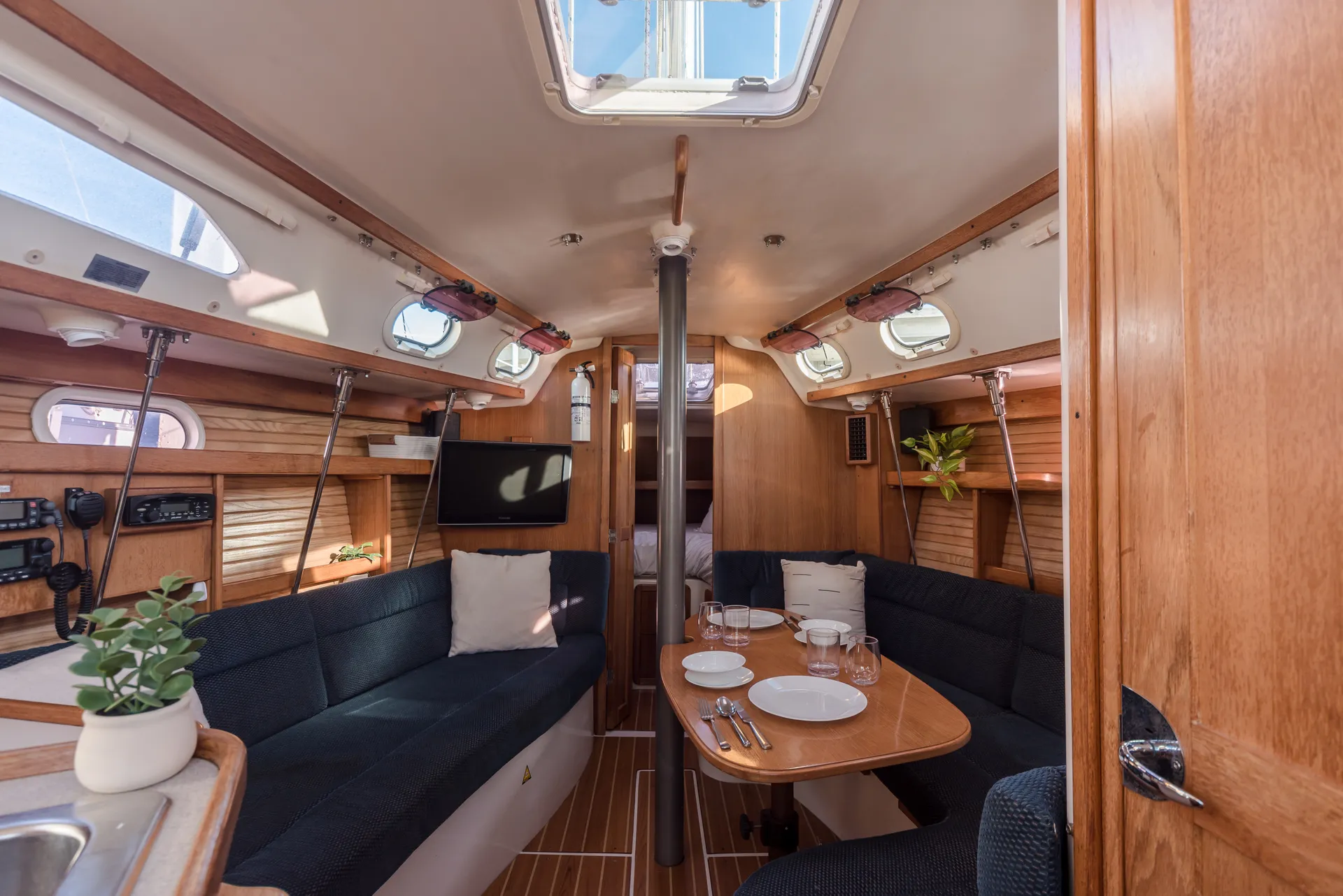 Private BYOB Luxury Monohull Sailing in the Charleston Harbor