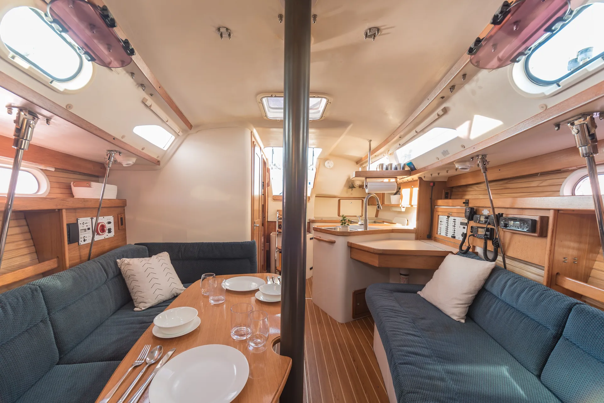 Private BYOB Luxury Monohull Sailing in the Charleston Harbor