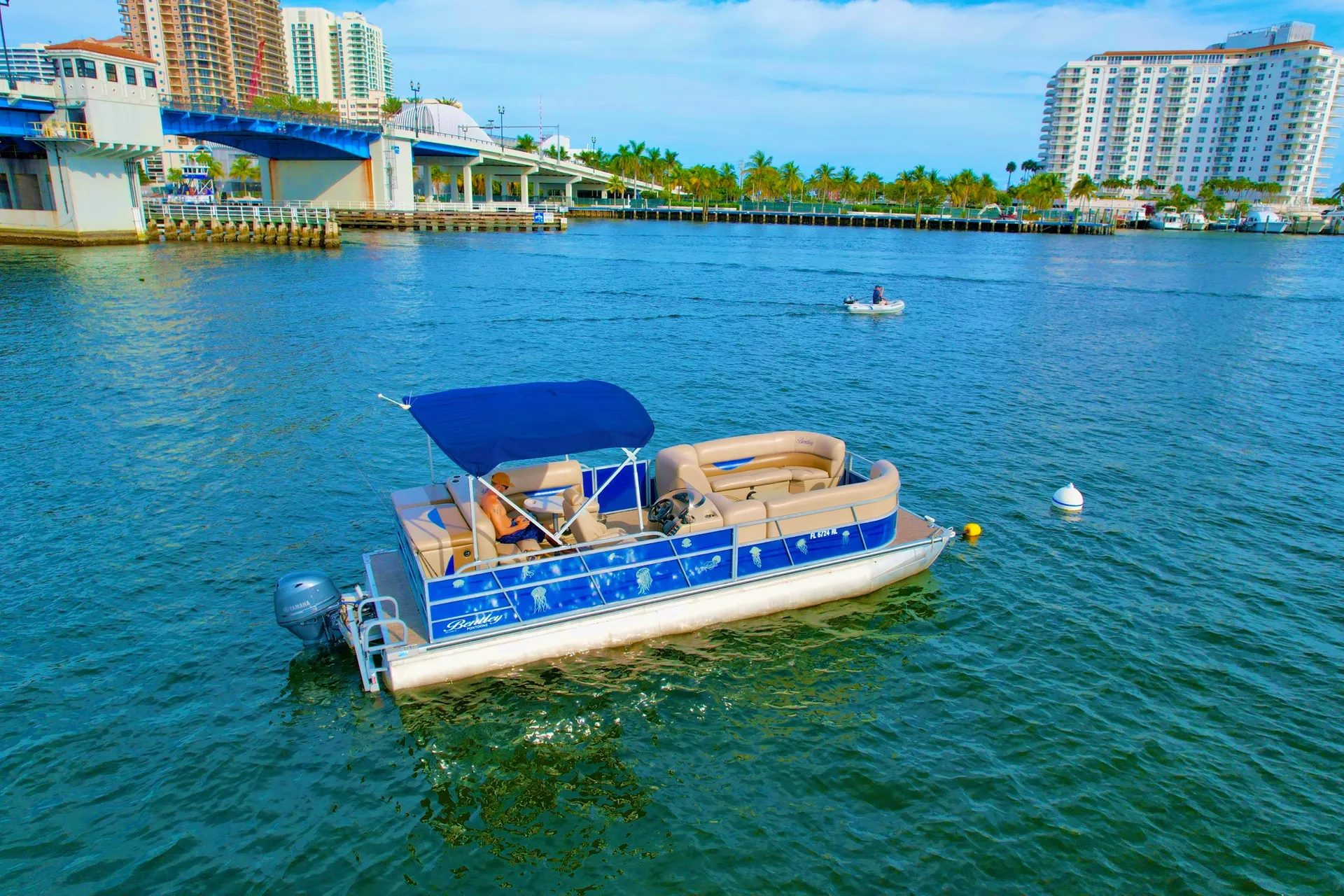 ENCORE BENTLEY BENTLEY ENCORE 240 CRUISE in Fort Lauderdale, FL — photo 6