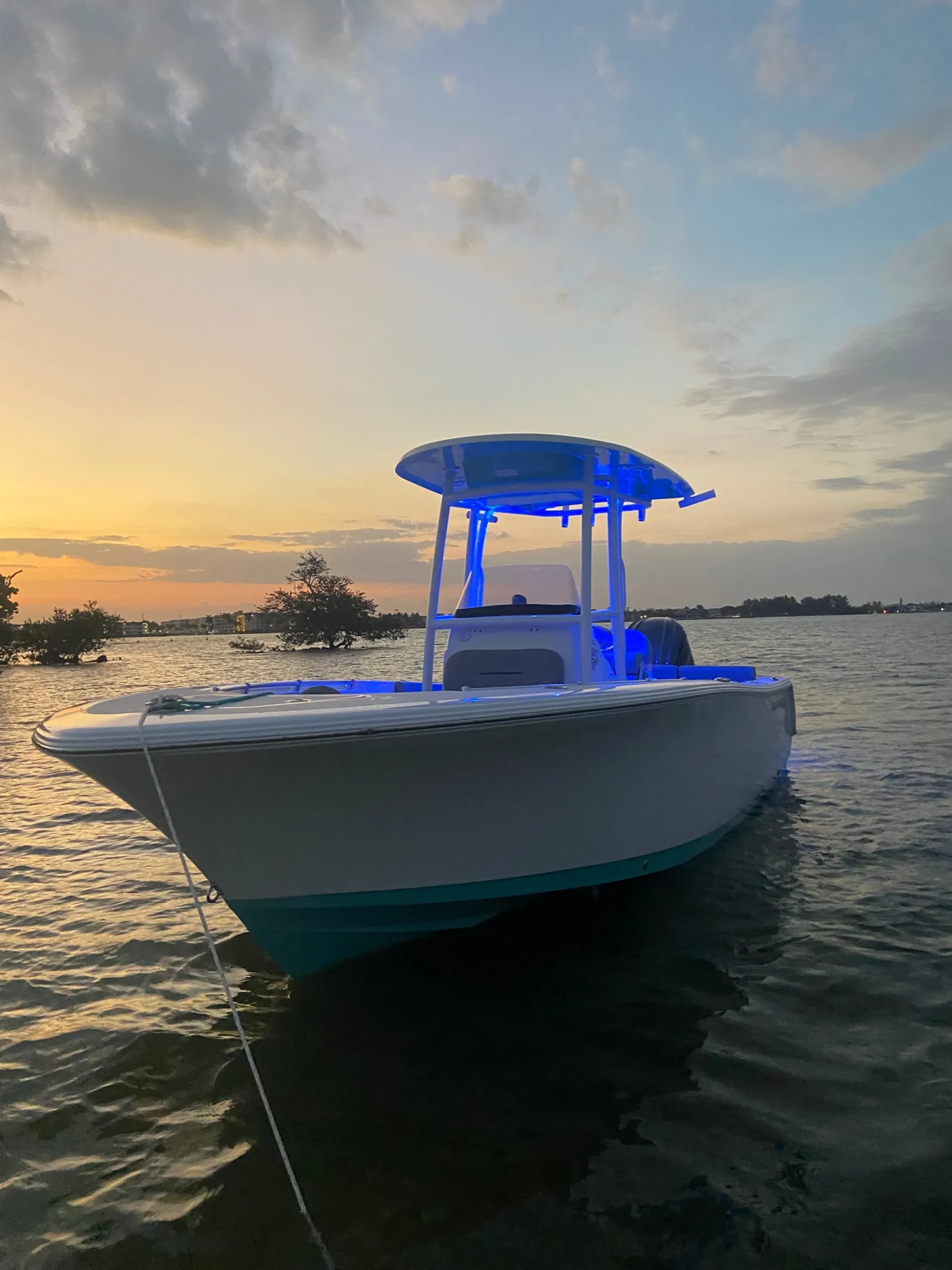 2023 23 ft Sportsman Center Console