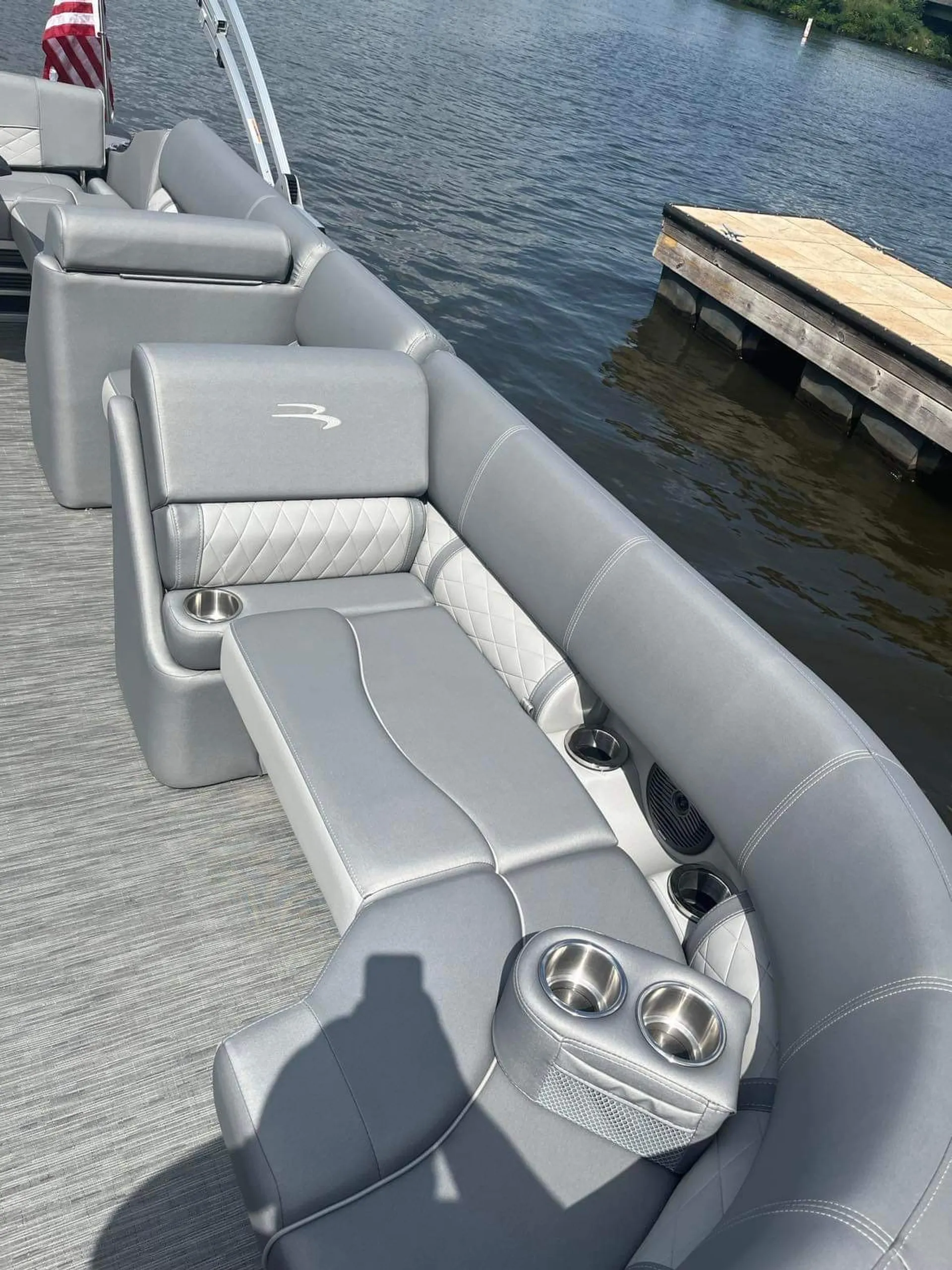 BENNINGTON MARINE 22 LSB in Eatonton, GA — photo 3