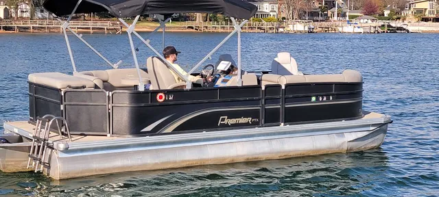 Rent a Premier Marine pontoon in Mooresville, NC near me