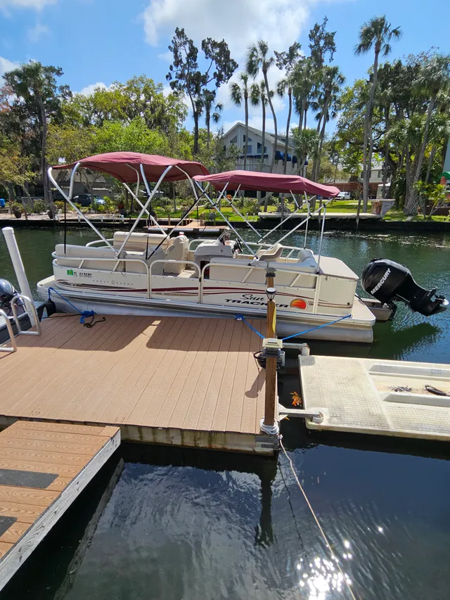 Rent a Sun Tracker by Tracker Marine pontoon in Spring Hill, FL near me