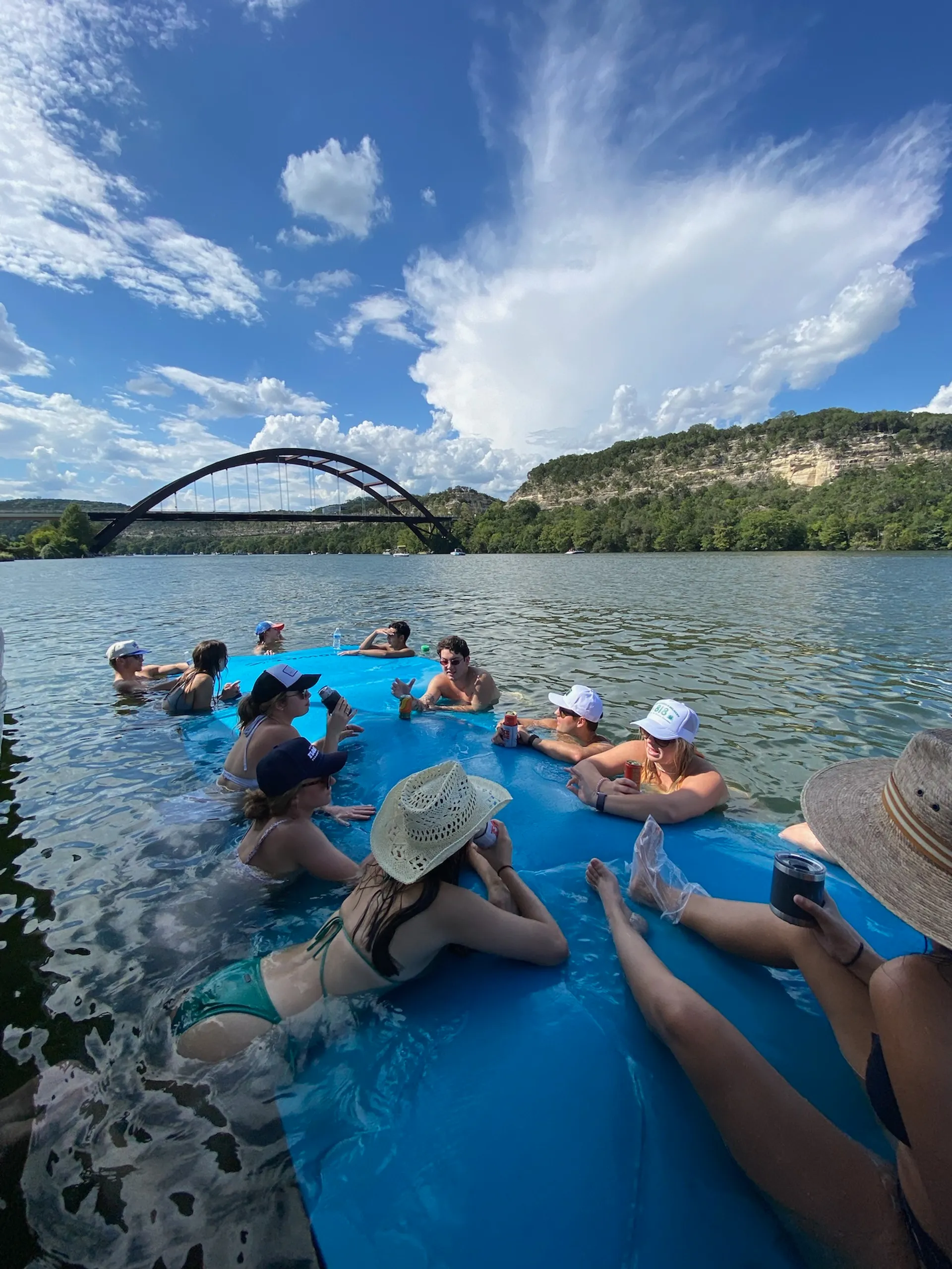 Sun Tracker by Tracker Marine Party Barge 24 Signature w/40ELPT 4-S in Austin, TX — photo 5