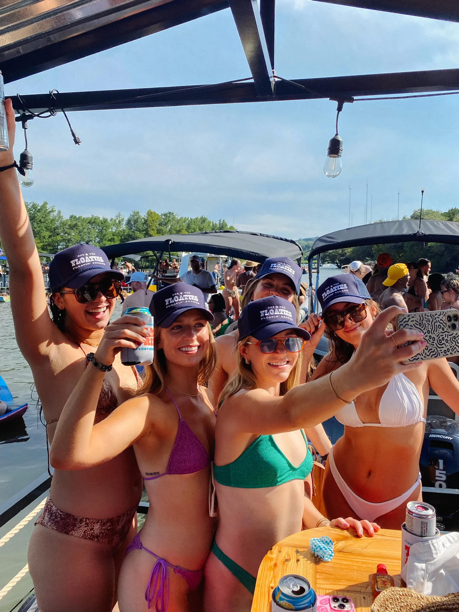 Sun Tracker by Tracker Marine Party Barge 24 Signature w/40ELPT 4-S in Austin, TX — photo 4